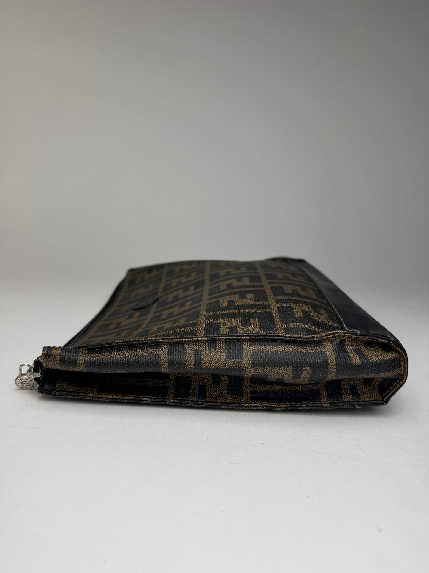Pochette vintage Fendi FF en cuir marron