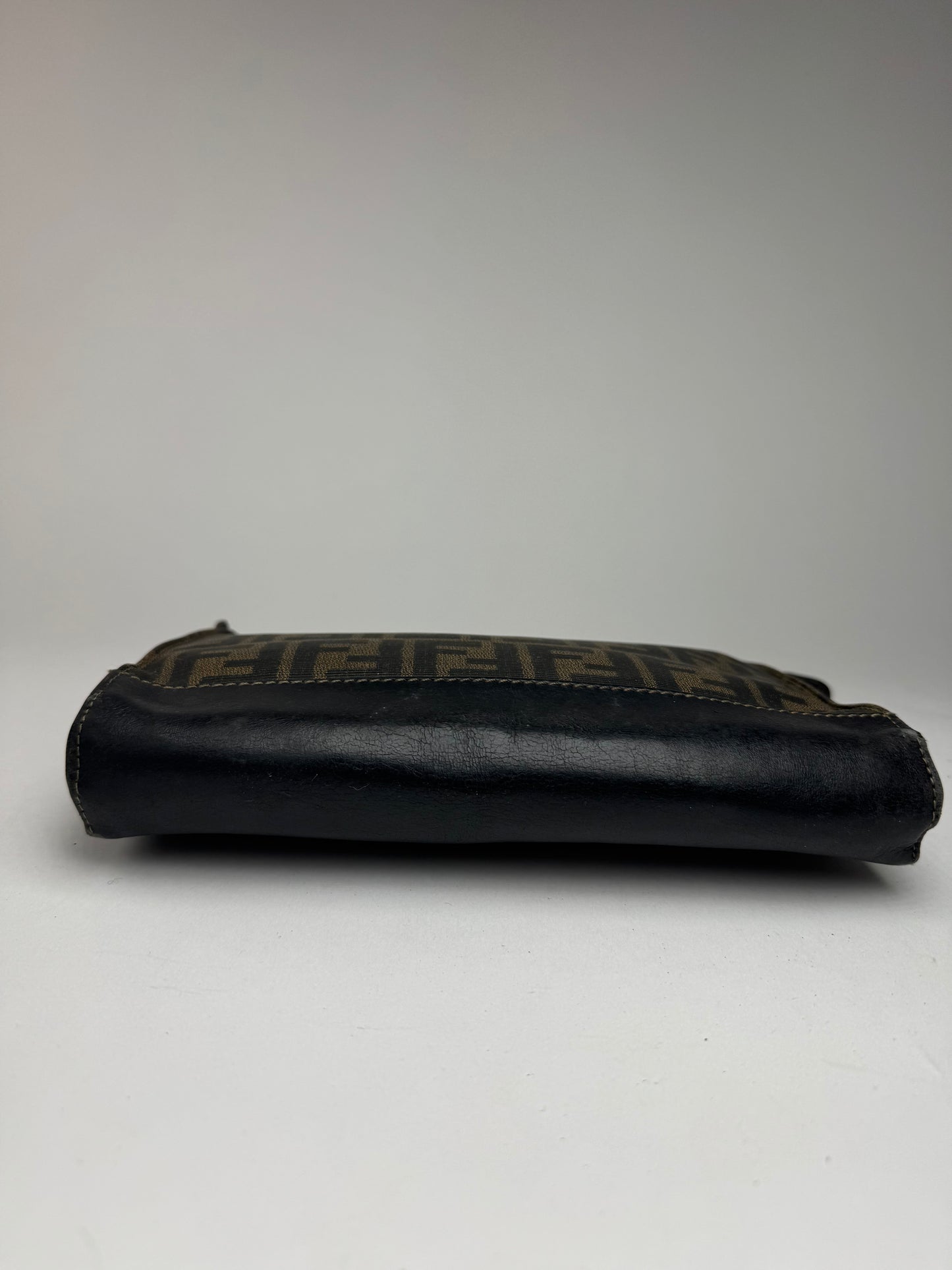 Pochette vintage Fendi FF en cuir marron