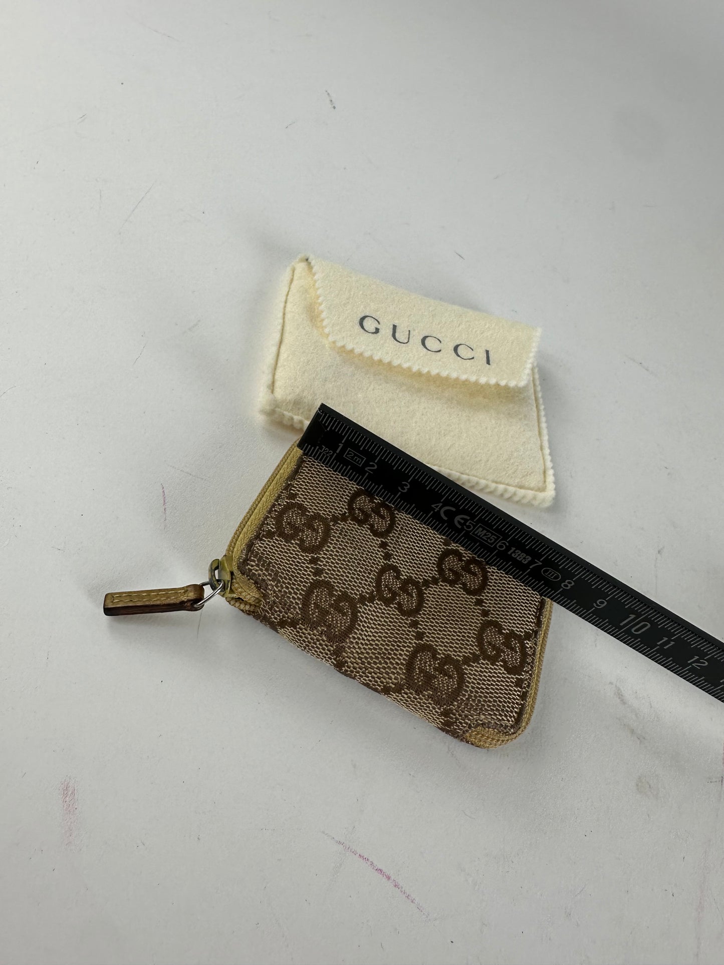 Vintage Gucci GG Monogram Canvas Leather Zip Purse Beige Brown