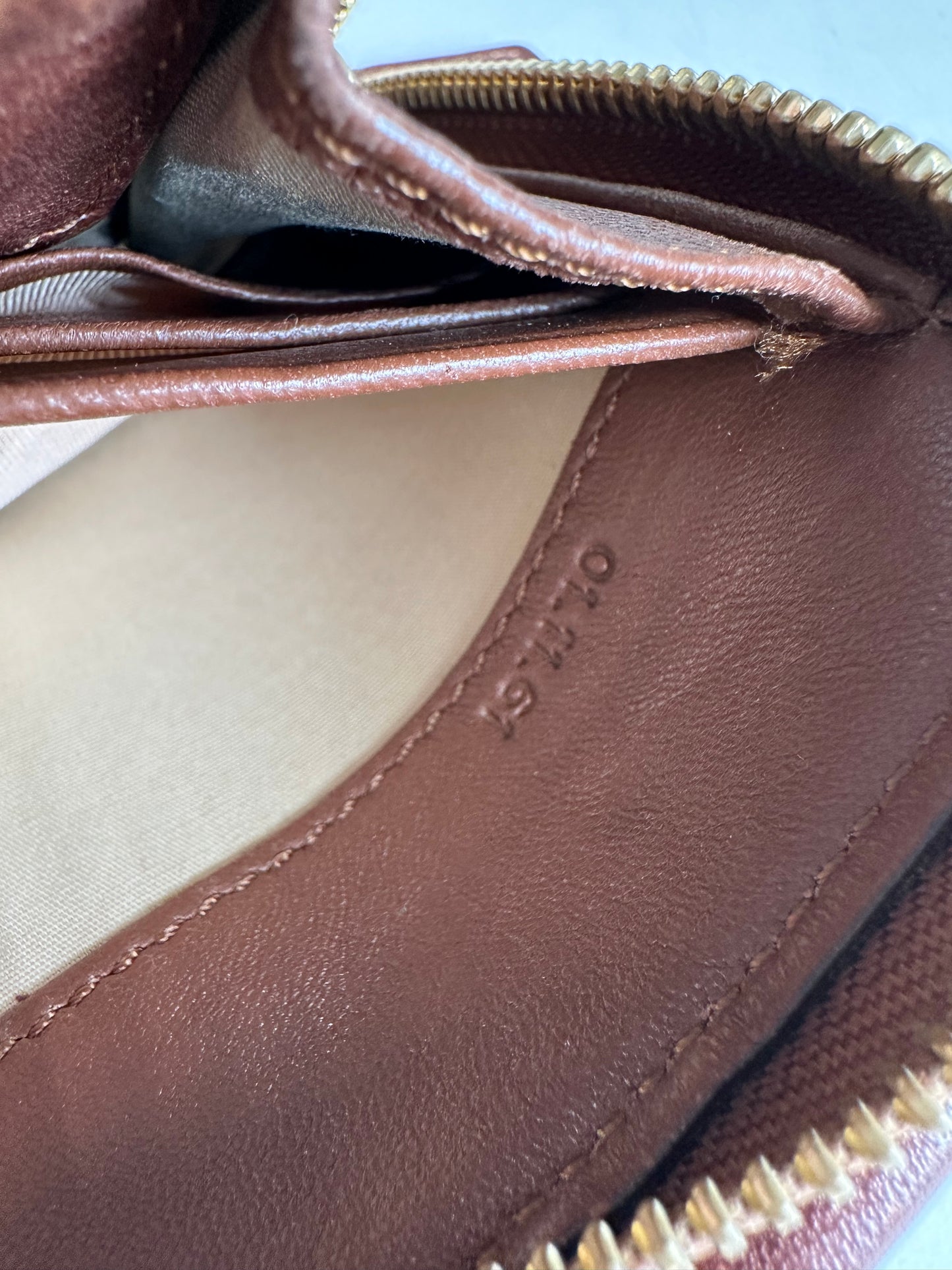 Vintage Chloe Leather Wallet Dark Brown Gold