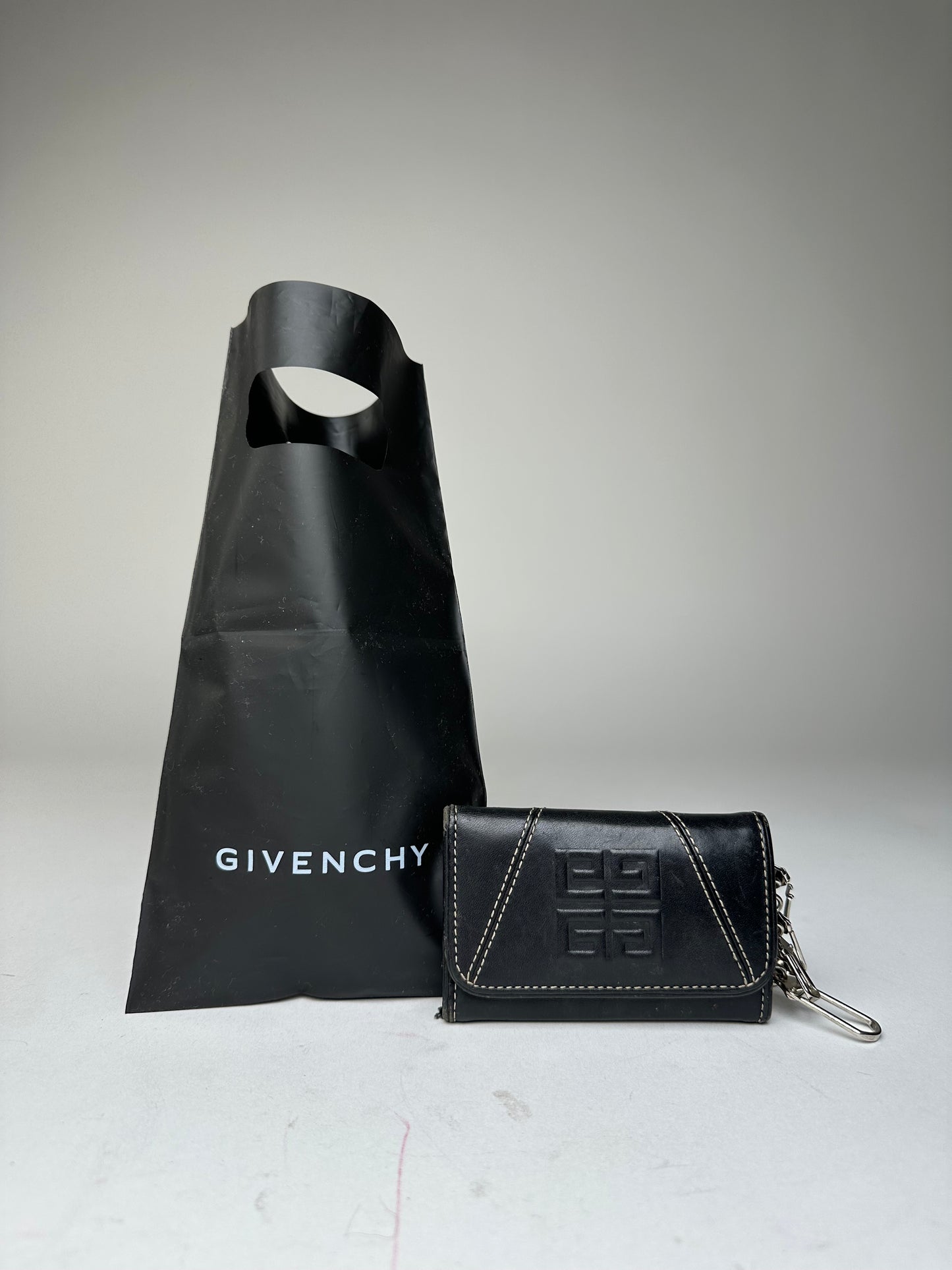 Vintage Givenchy 4G Leather Key Holder Black