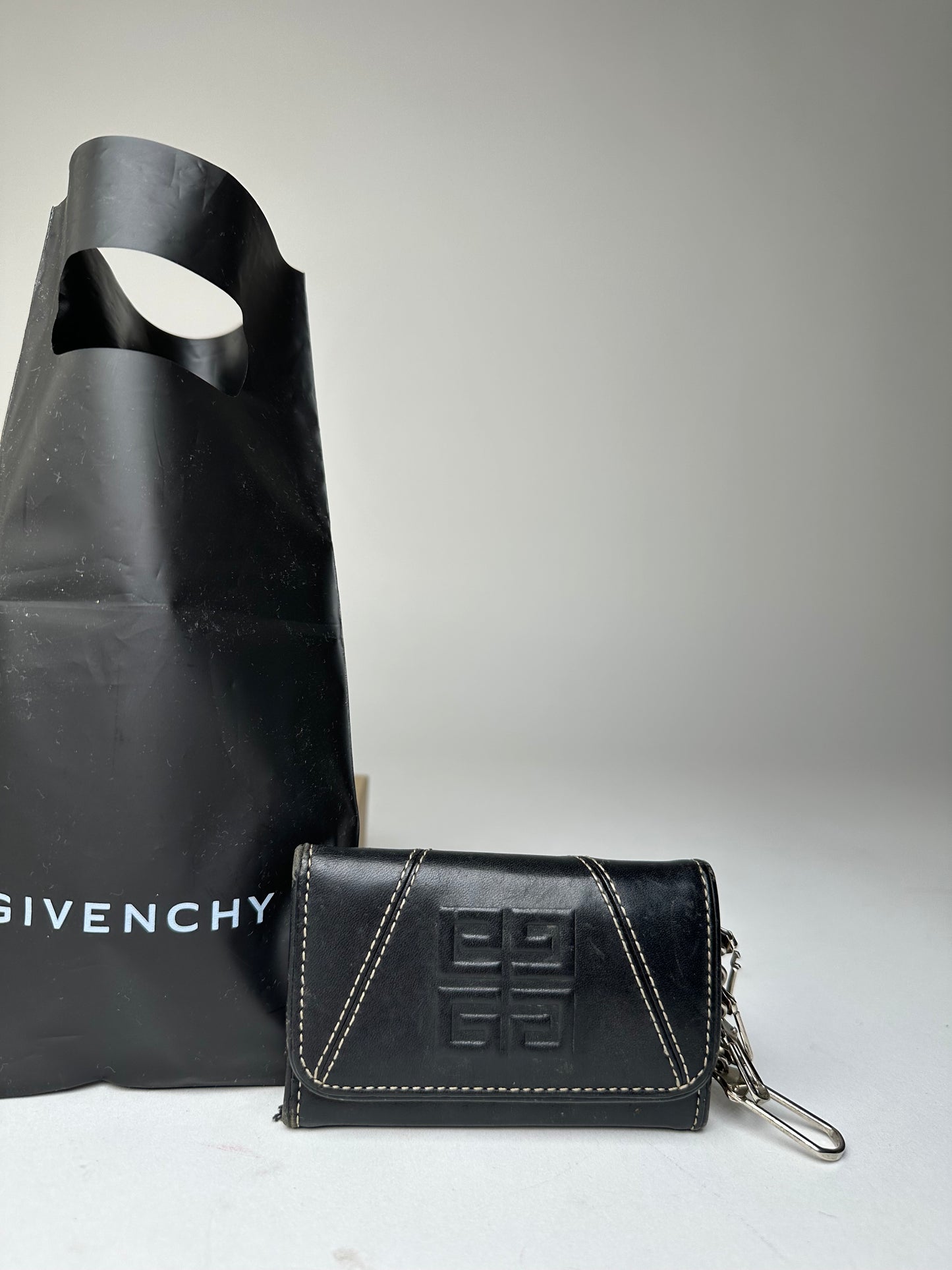 Vintage Givenchy 4G Leather Key Holder Black