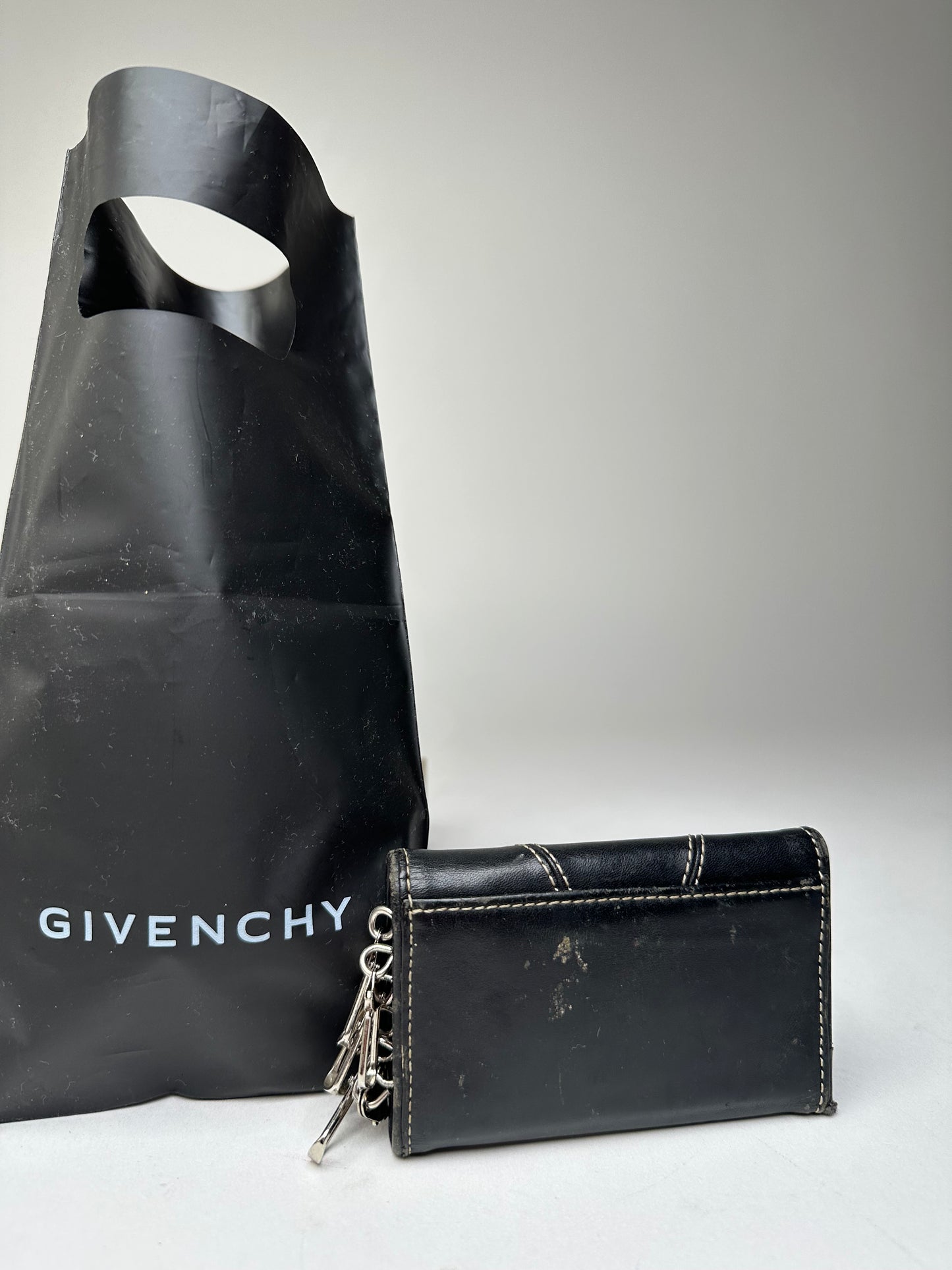 Vintage Givenchy 4G Leather Key Holder Black