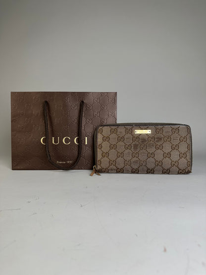 Vintage Gucci GG Supreme Canvas Zip Wallet Beige Brown