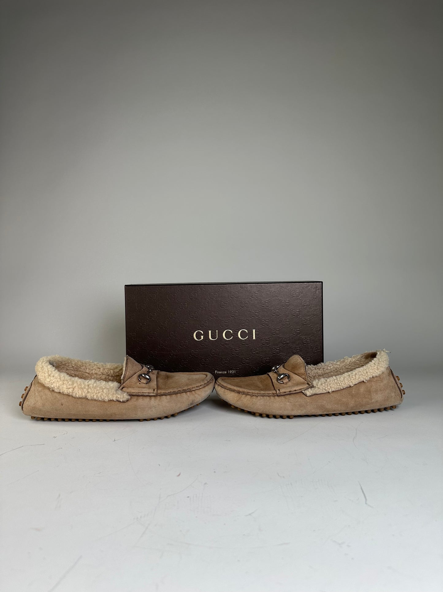 Vintage Gucci Shearling Lined Suede Slippers Beige Cream EU37