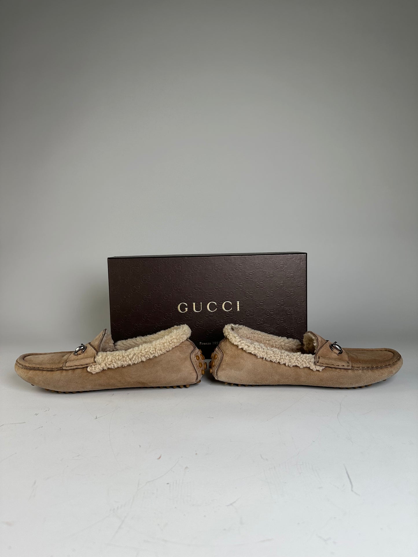 Vintage Gucci Shearling Lined Suede Slippers Beige Cream EU37