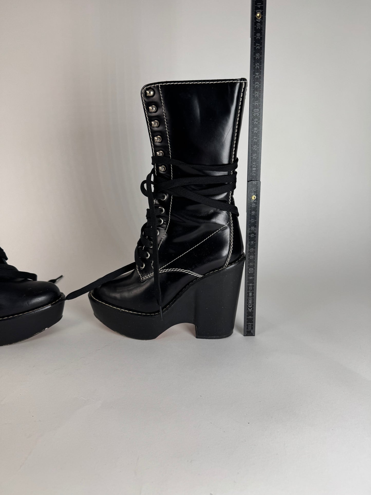 Vintage Chloe Patent Leather Heeled Boots Black EU36