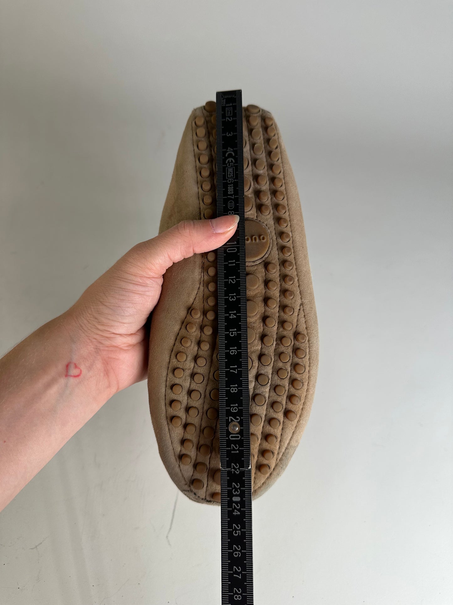 Vintage Gucci Shearling Lined Suede Slippers Beige Cream EU37
