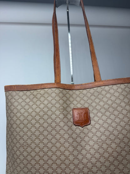 Grand sac vintage en cuir monogramme Céline Triomphe beige marron