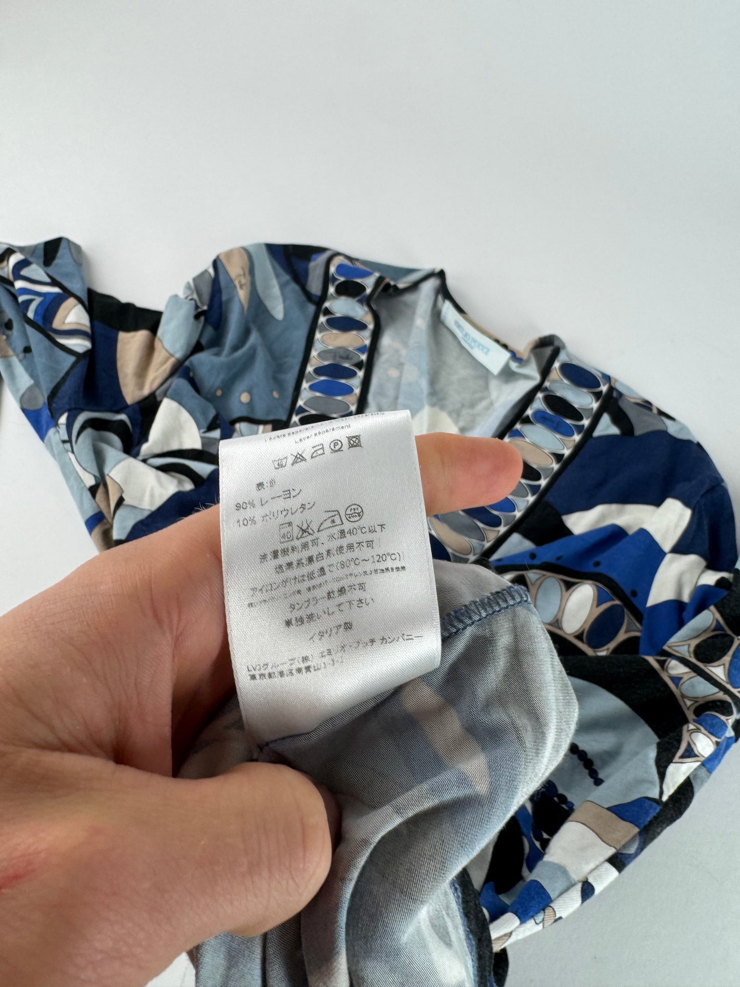 Vintage Emilio Pucci Abstract V Neck Viscose Sweater Blue 38/M