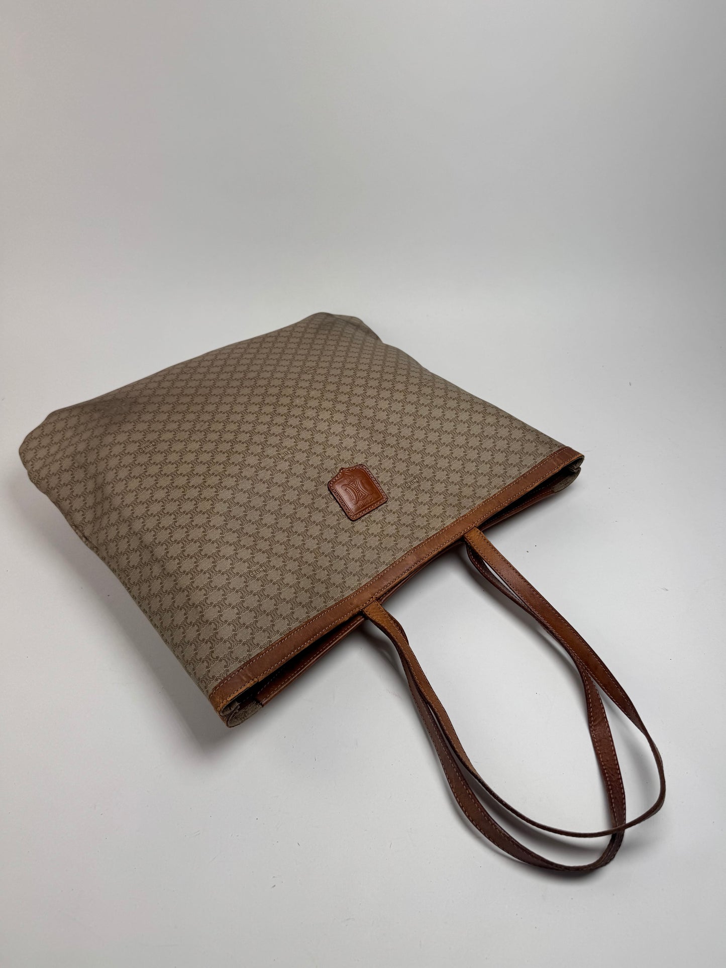 Grand sac vintage en cuir monogramme Céline Triomphe beige marron