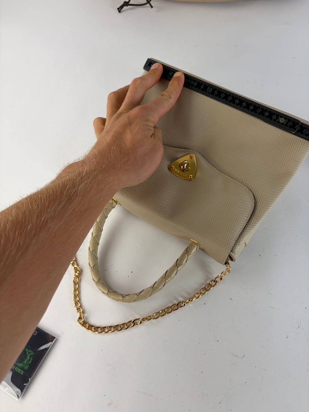 Vintage Bottega Veneta Structured Leather Top-Handle Bag Late 1980s Cream