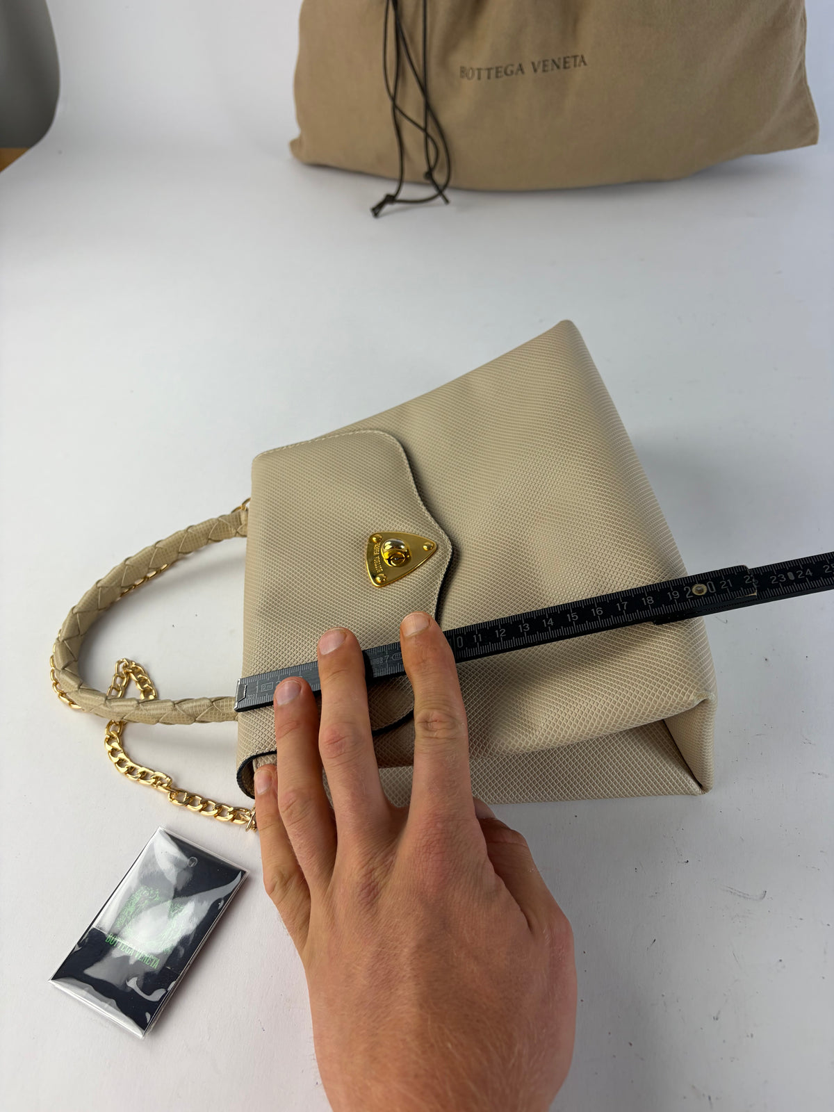 Vintage Bottega Veneta Structured Leather Top-Handle Bag Late 1980s Cream