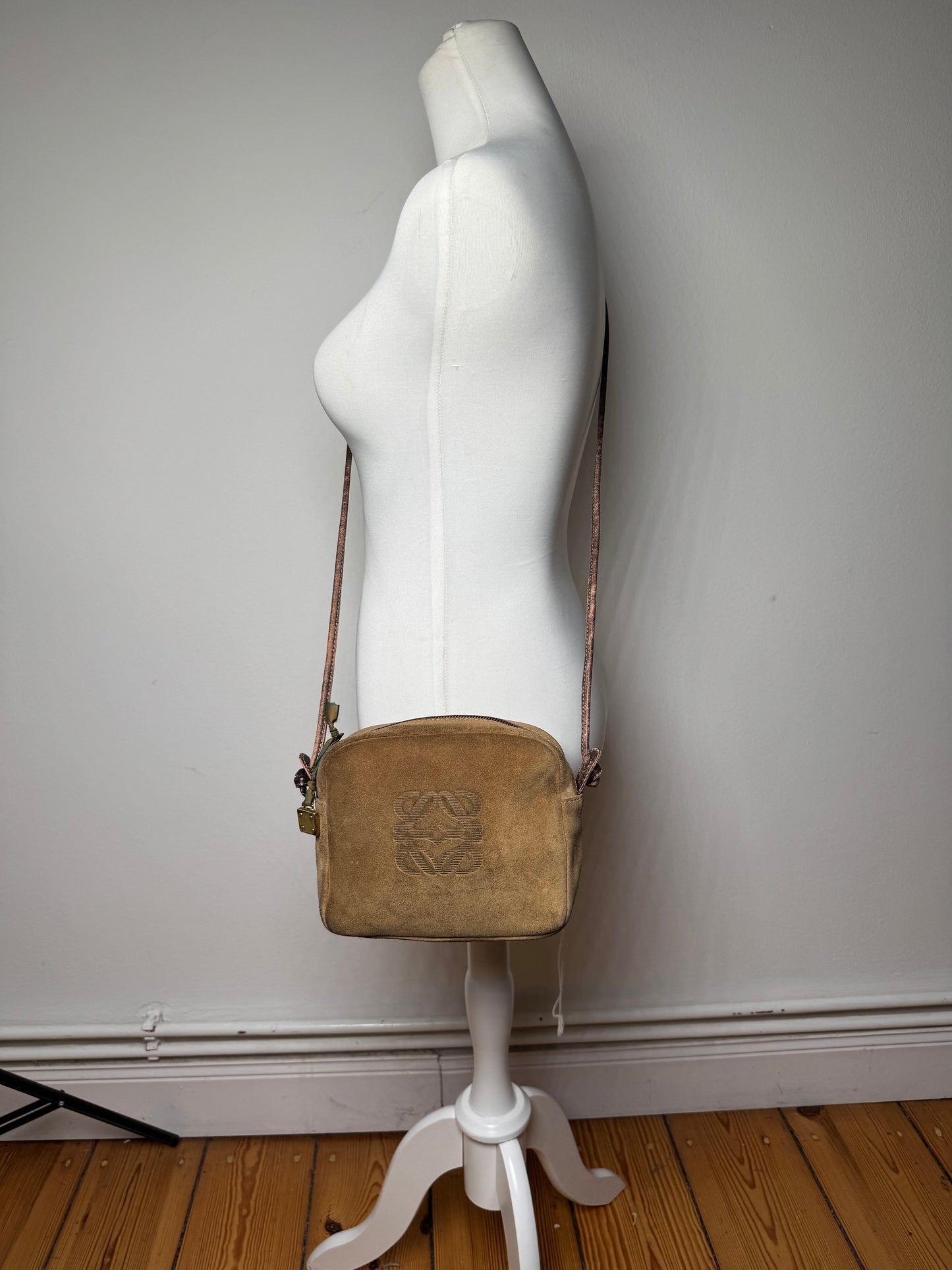 Vintage Loewe Crossbody Leather Bag Brown