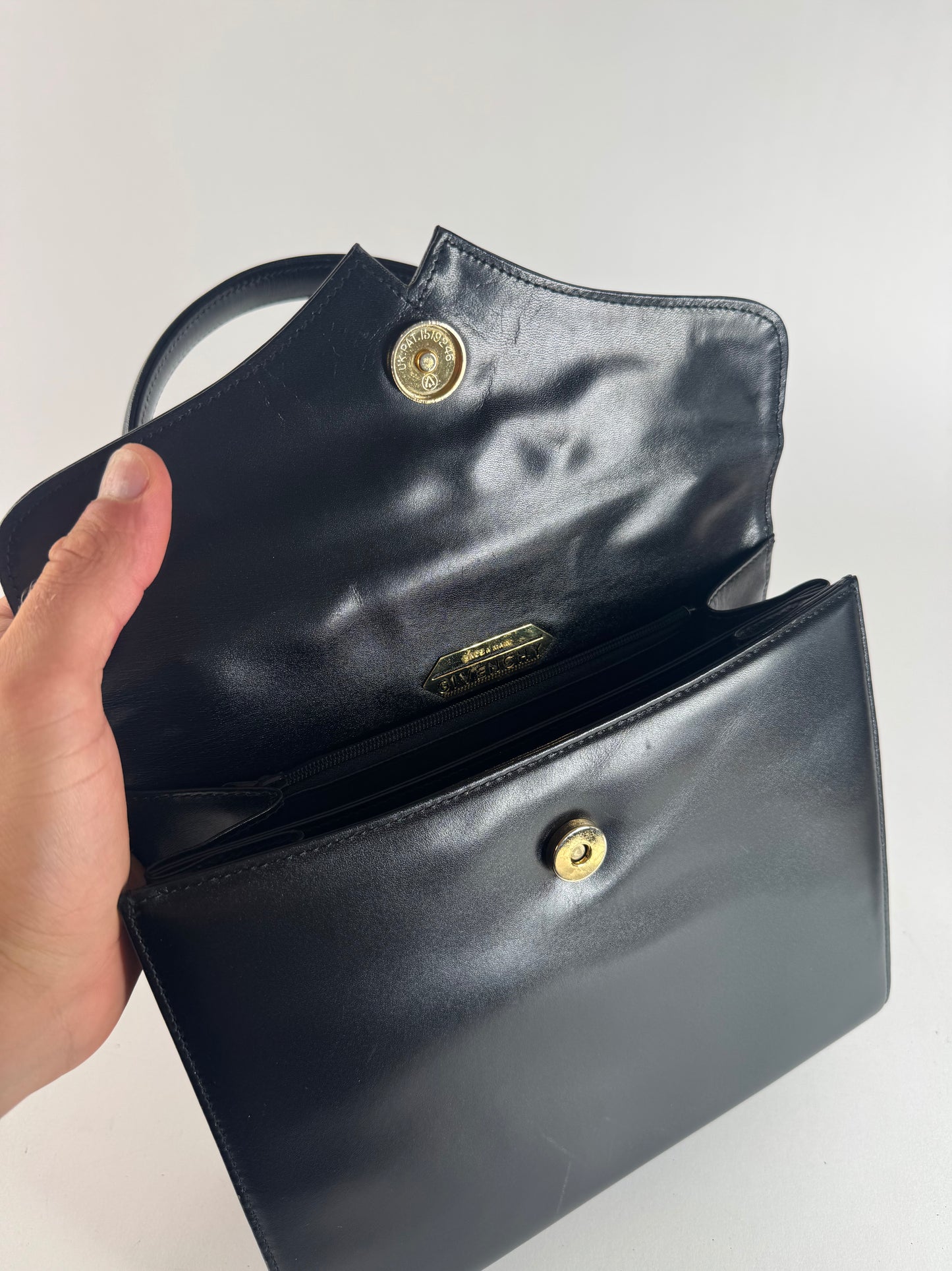 Sac vintage en cuir Givenchy 4G noir