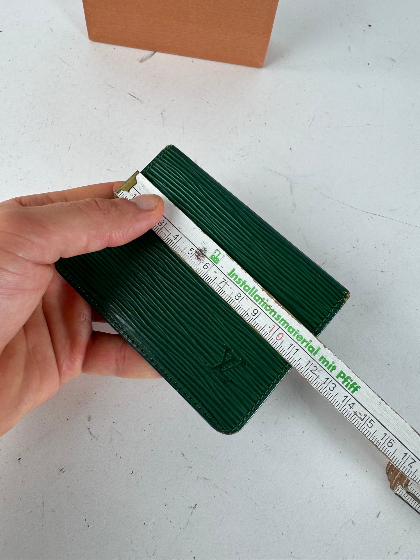 Vintage Louis Vuitton EPI Leather Card Holder Green