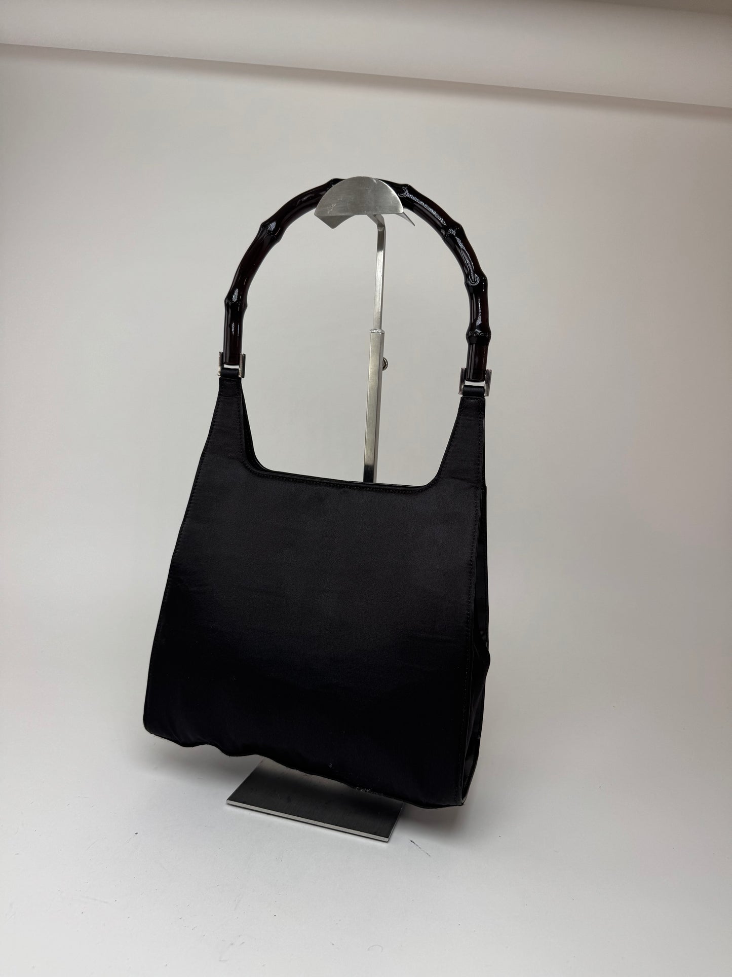 Sac Gucci vintage en bambou violet