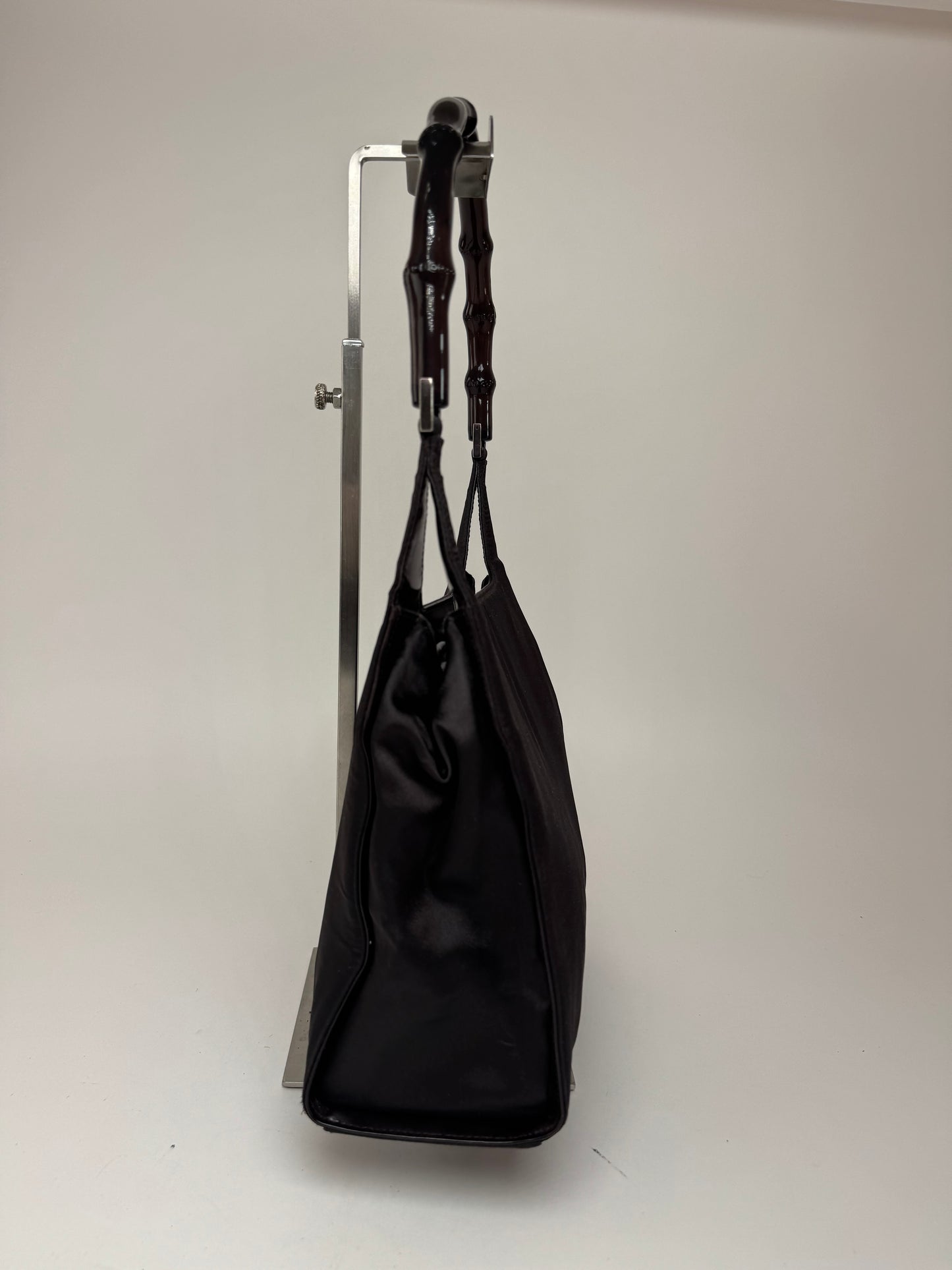 Sac Gucci vintage en bambou violet