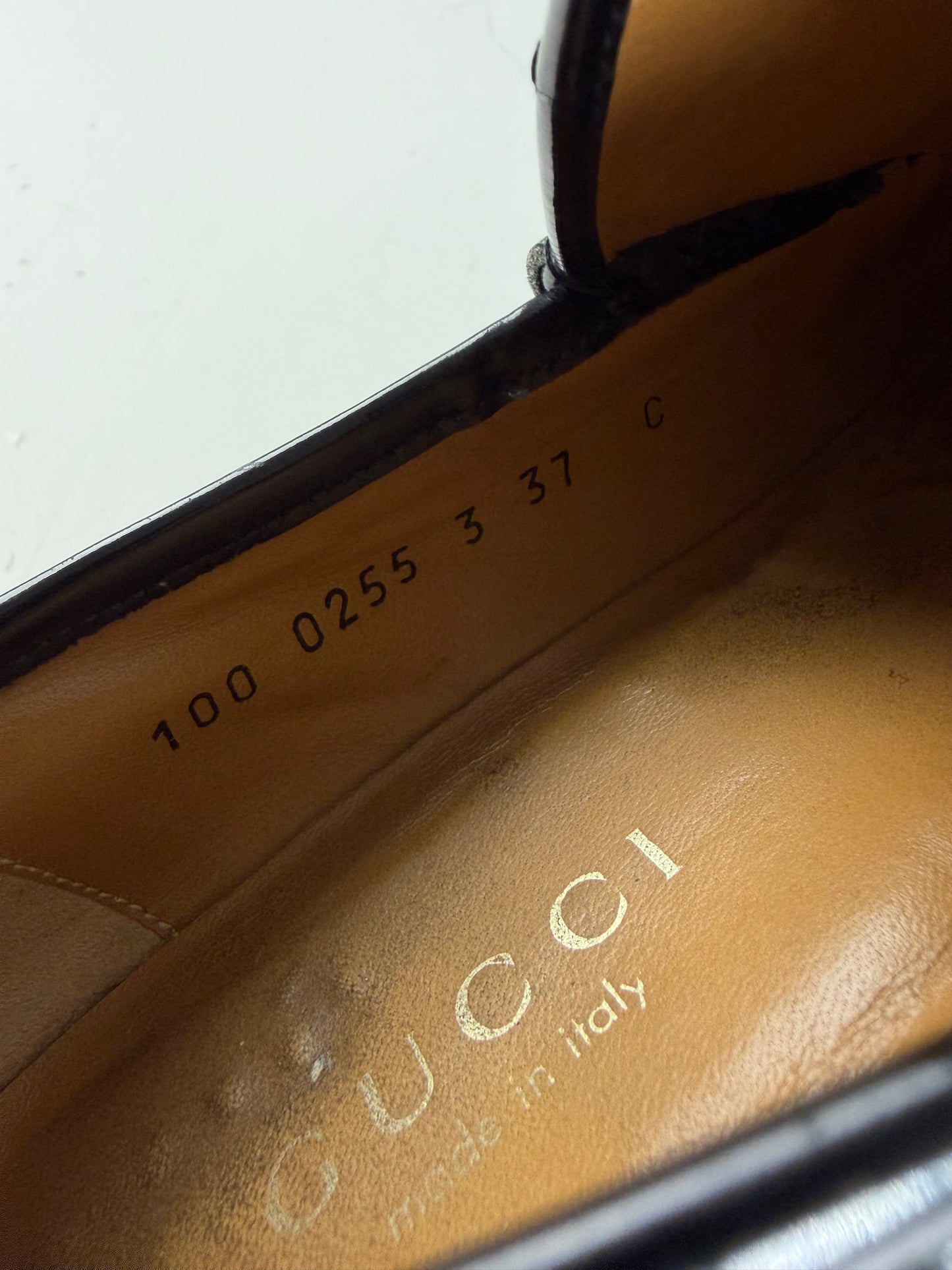 Vintage Gucci Patent Leather Loafers Black Gold EU37