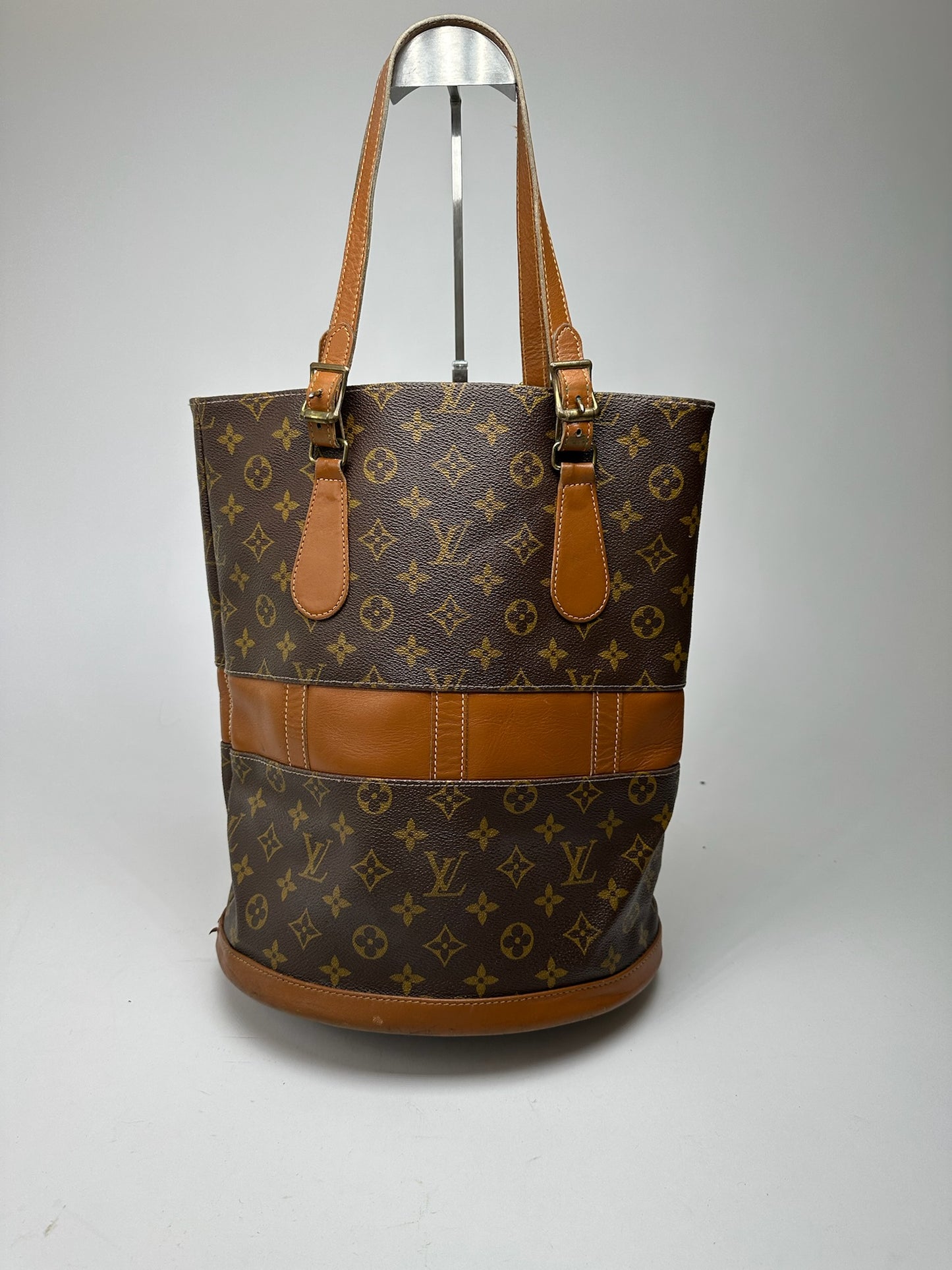 Vintage Louis Vuitton Leather Monogram Bucket bag brown