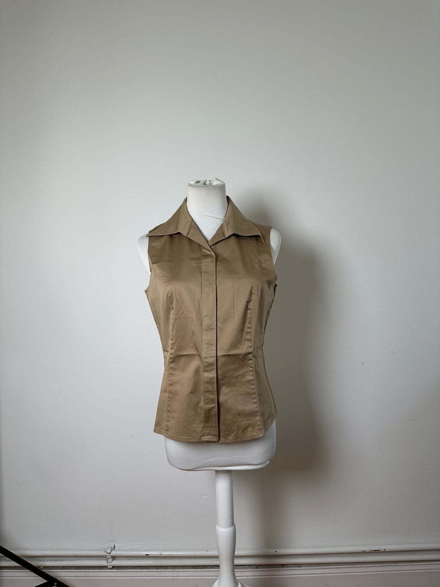 Vintage Burberry Sleeveless Cotton Blend Blouse Beige L