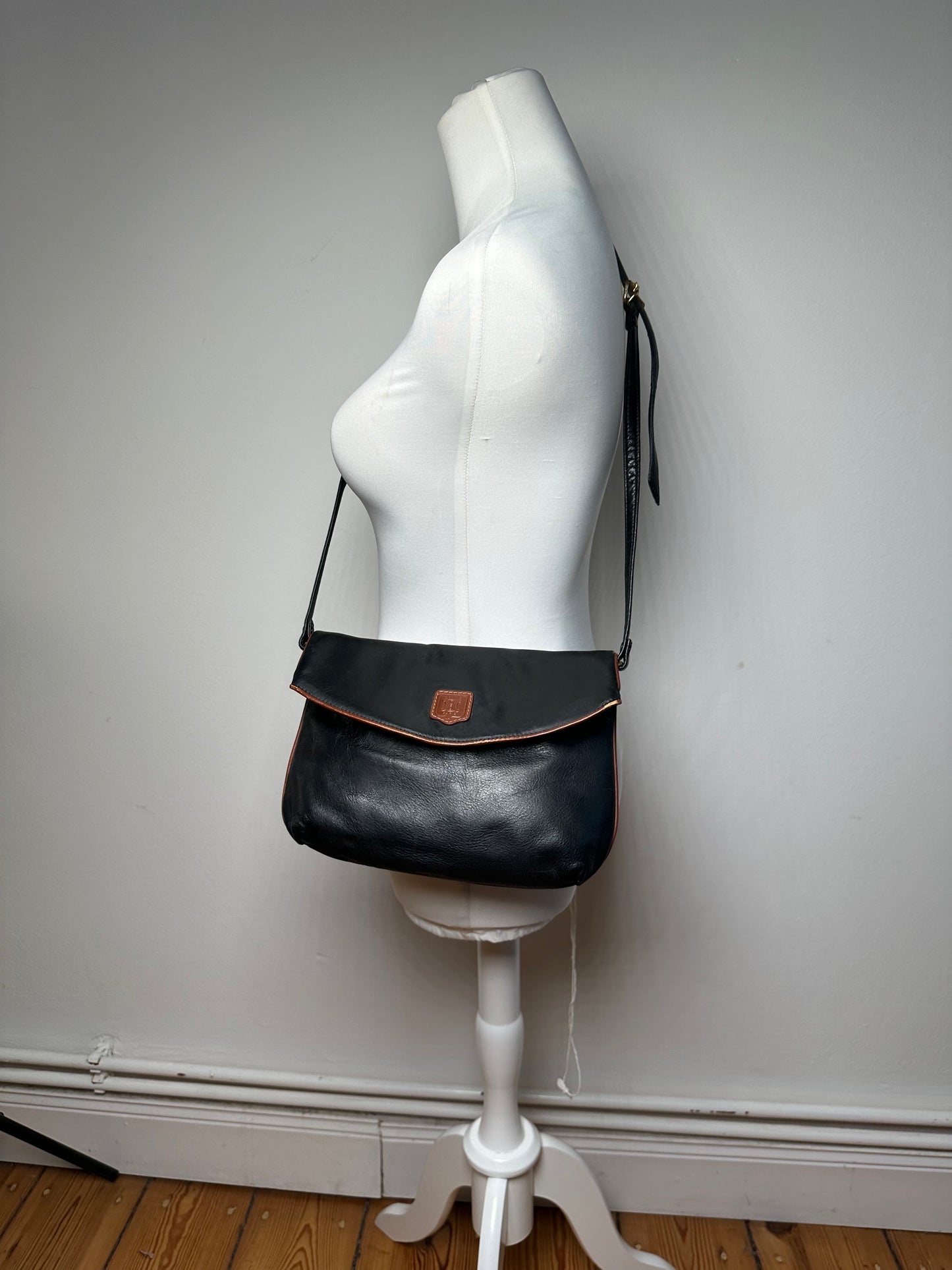 Vintage Celine Paris Leather Shoulder Crossbody Bag Black Brown