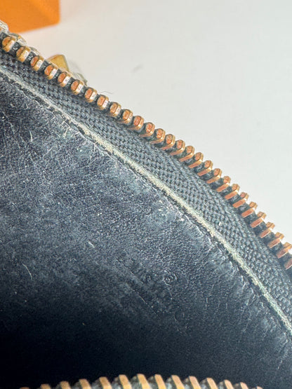 Vintage Louis Vuitton Le Dauphine EPI leather Card holder black