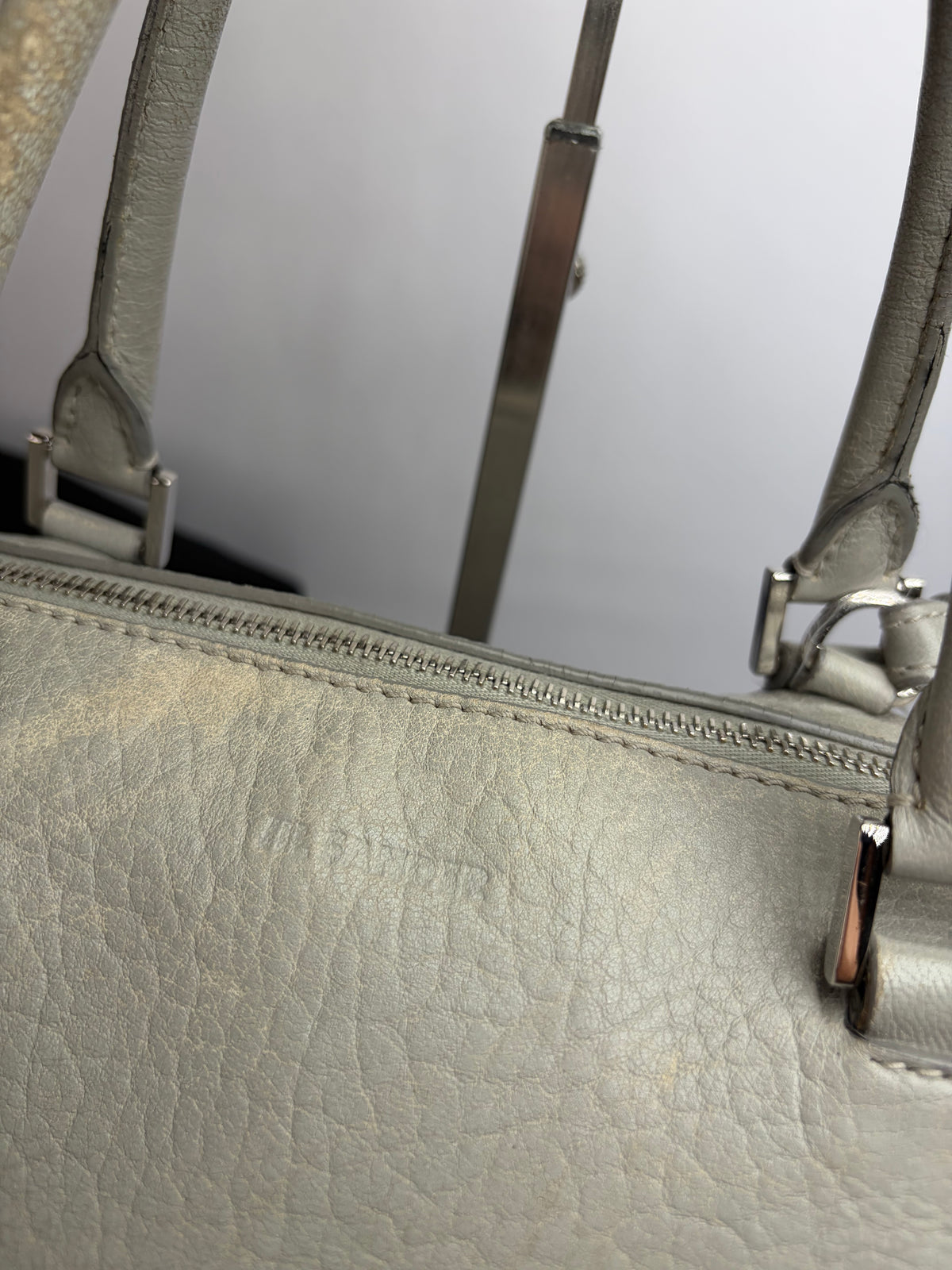Vintage Jil Structured Pebbled Leather Top-Handle Bag c. 2010 Light Grey