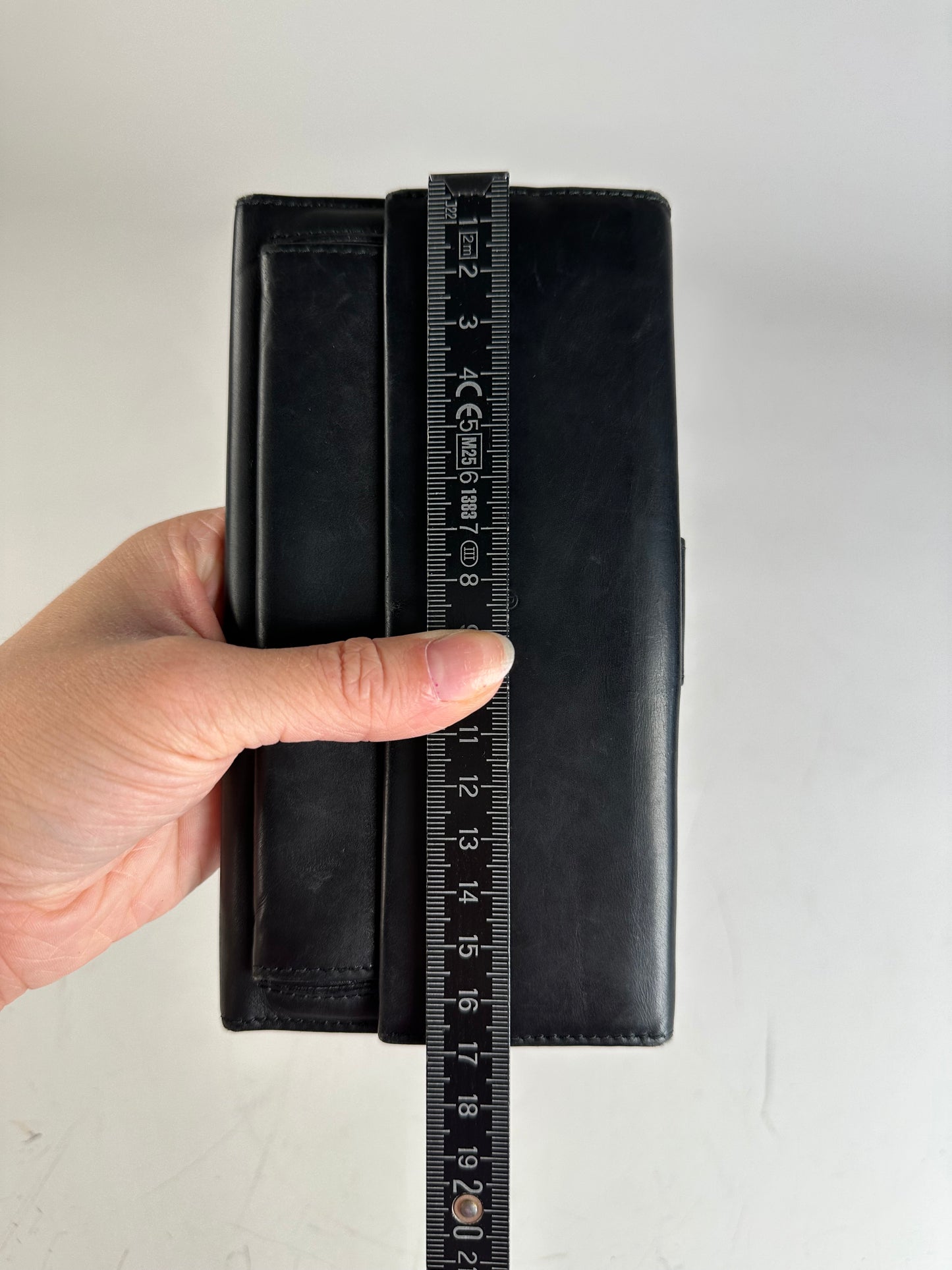Vintage Gucci GG Logo Leather Wallet Black