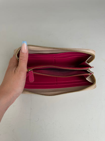 Vintage Ferragamo Leather Zip Wallet Cream Gold
