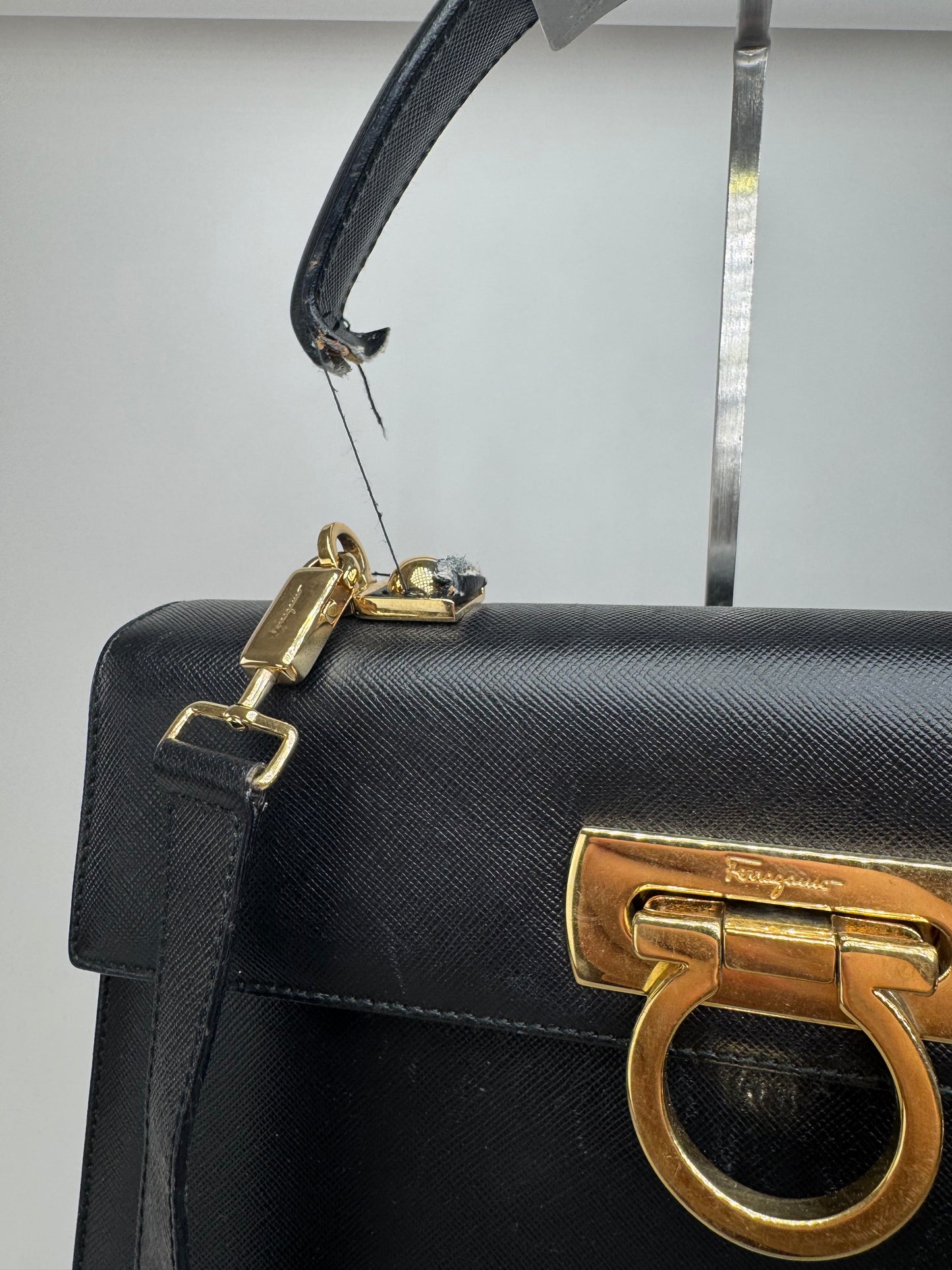 Sac vintage en cuir noir Salvatore Ferragamo 2 voies