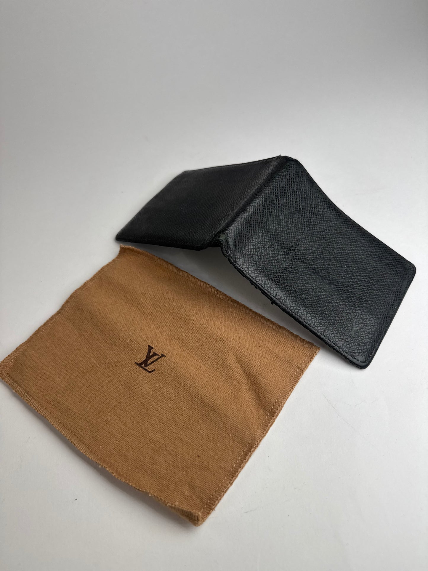 Vintage Louis Vuitton Taiga Leather Card Holder Black