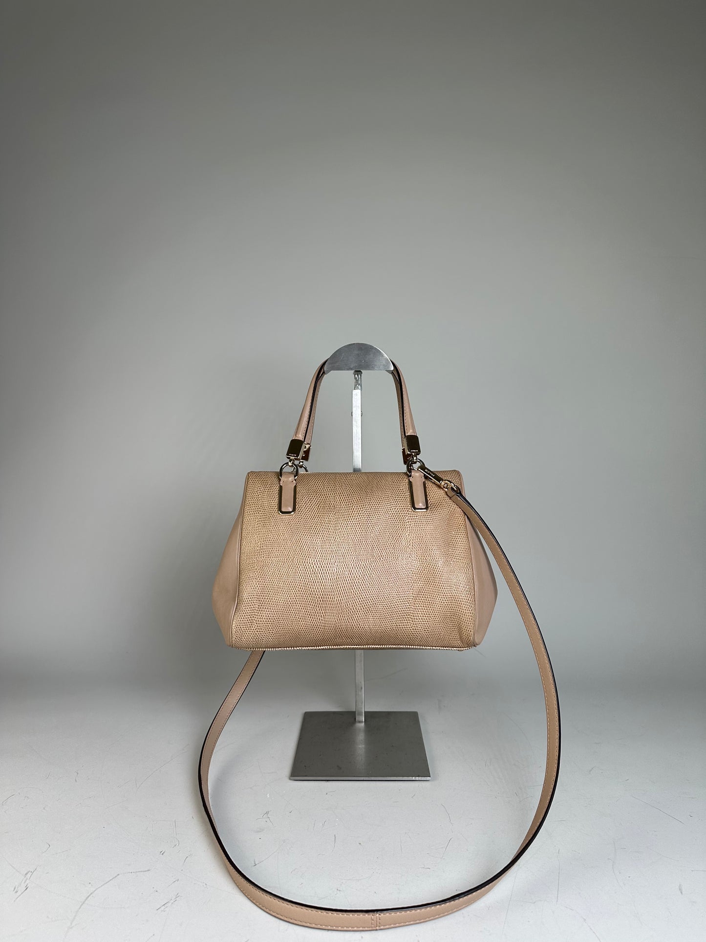 Vintage Coach Textured Leather Handbag Light Beige Gold
