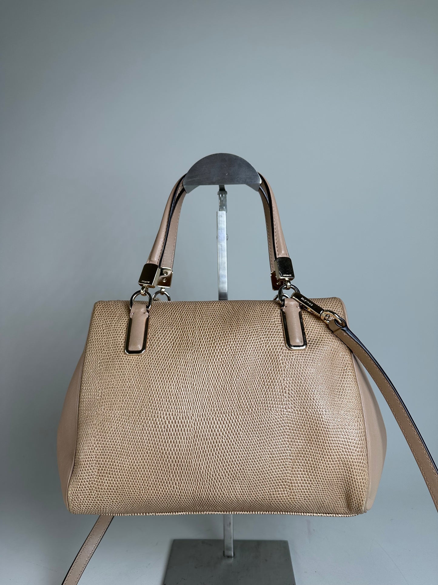 Vintage Coach Textured Leather Handbag Light Beige Gold