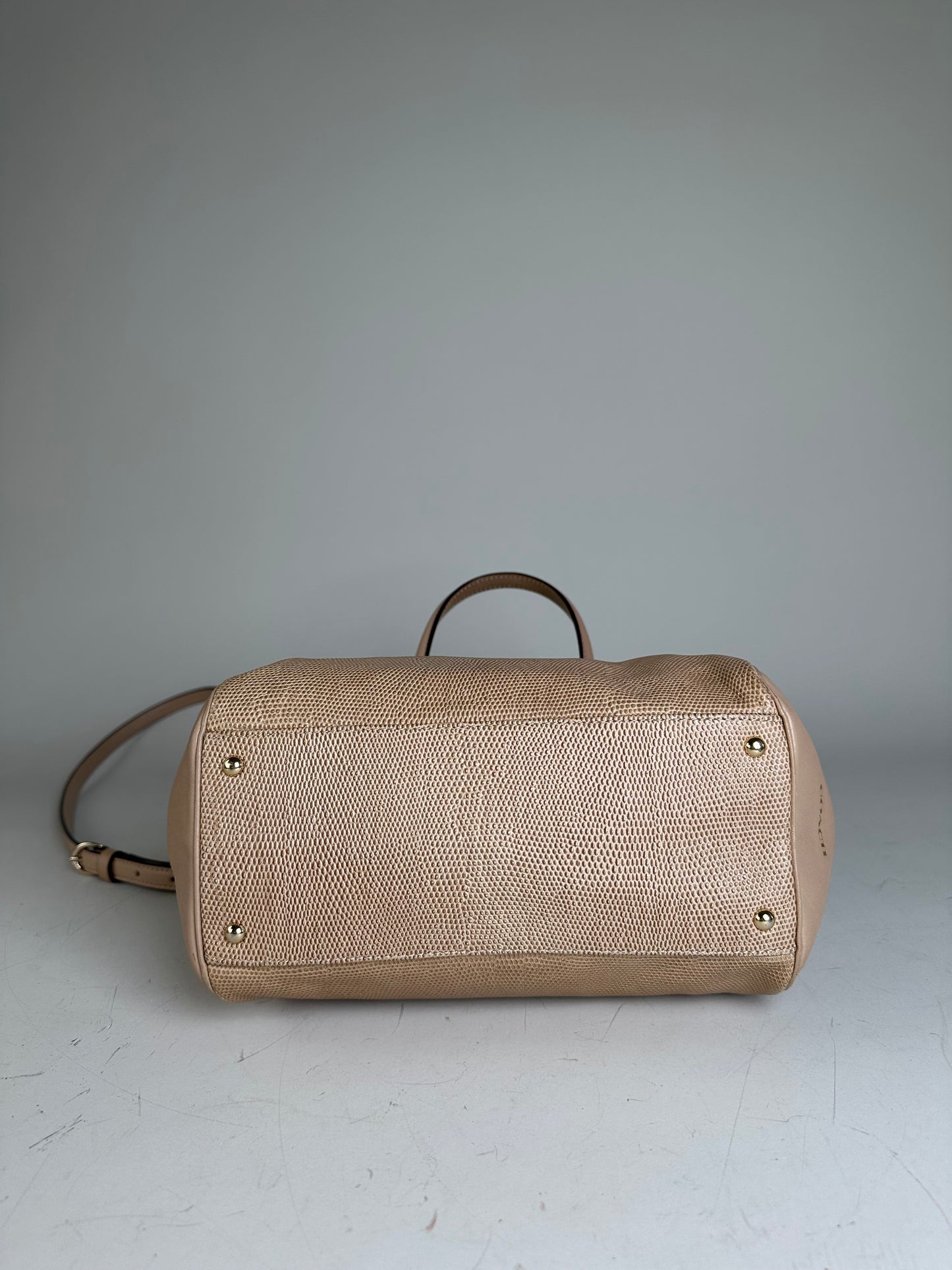 Vintage Coach Textured Leather Handbag Light Beige Gold