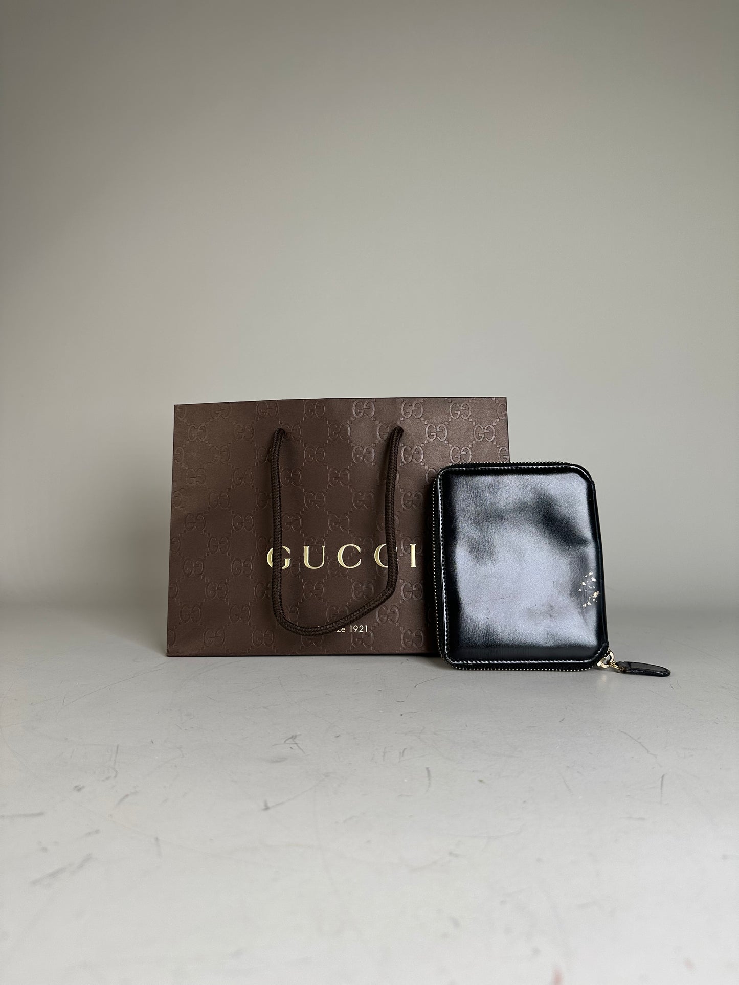 Vintage Gucci Leather Zip Wallet Black Gold