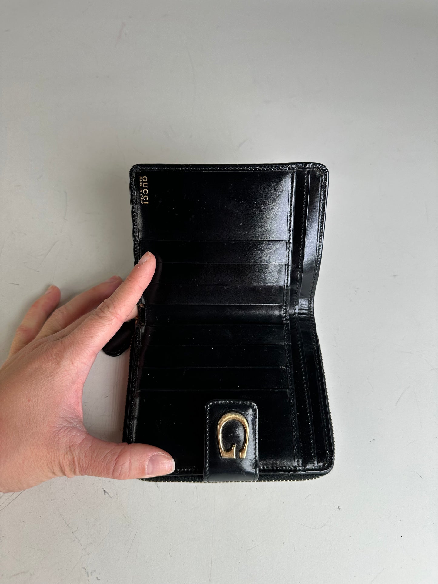 Vintage Gucci Leather Zip Wallet Black Gold