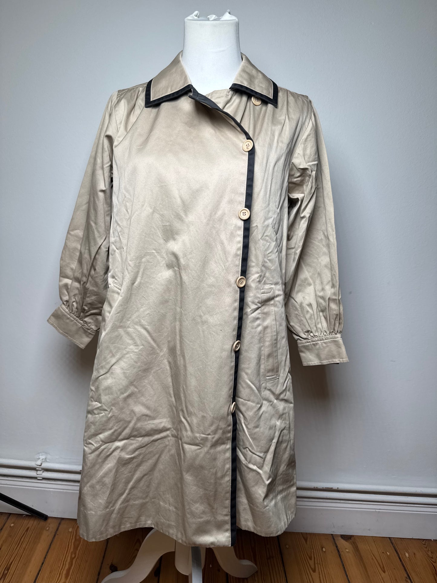 Vintage Yves Saint Laurent Canvas Trenchcoat Beige Black S