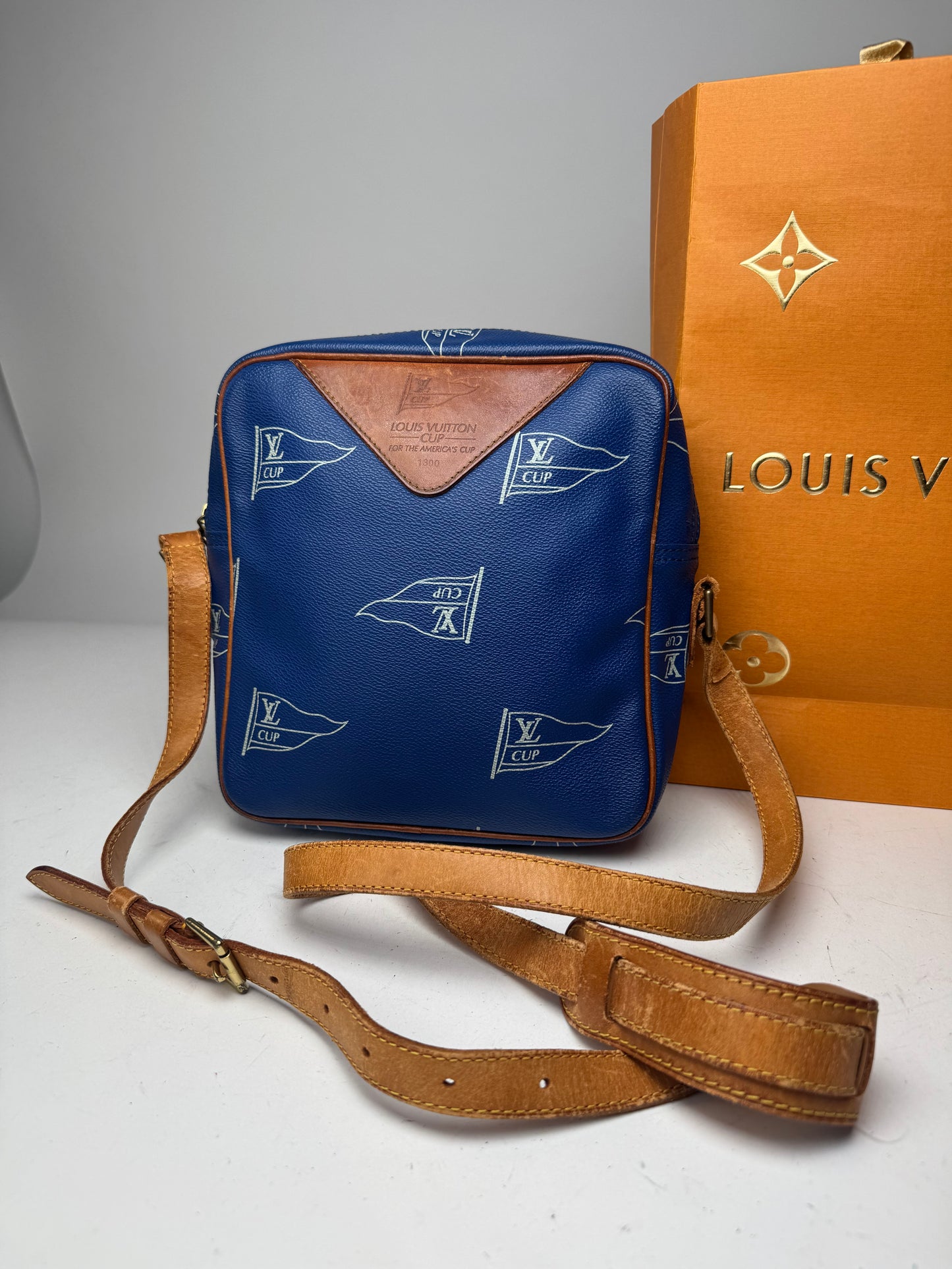 Vintage Louis Vuitton Americas Cup 2000 Leather Crossbody Bag Blue Brown