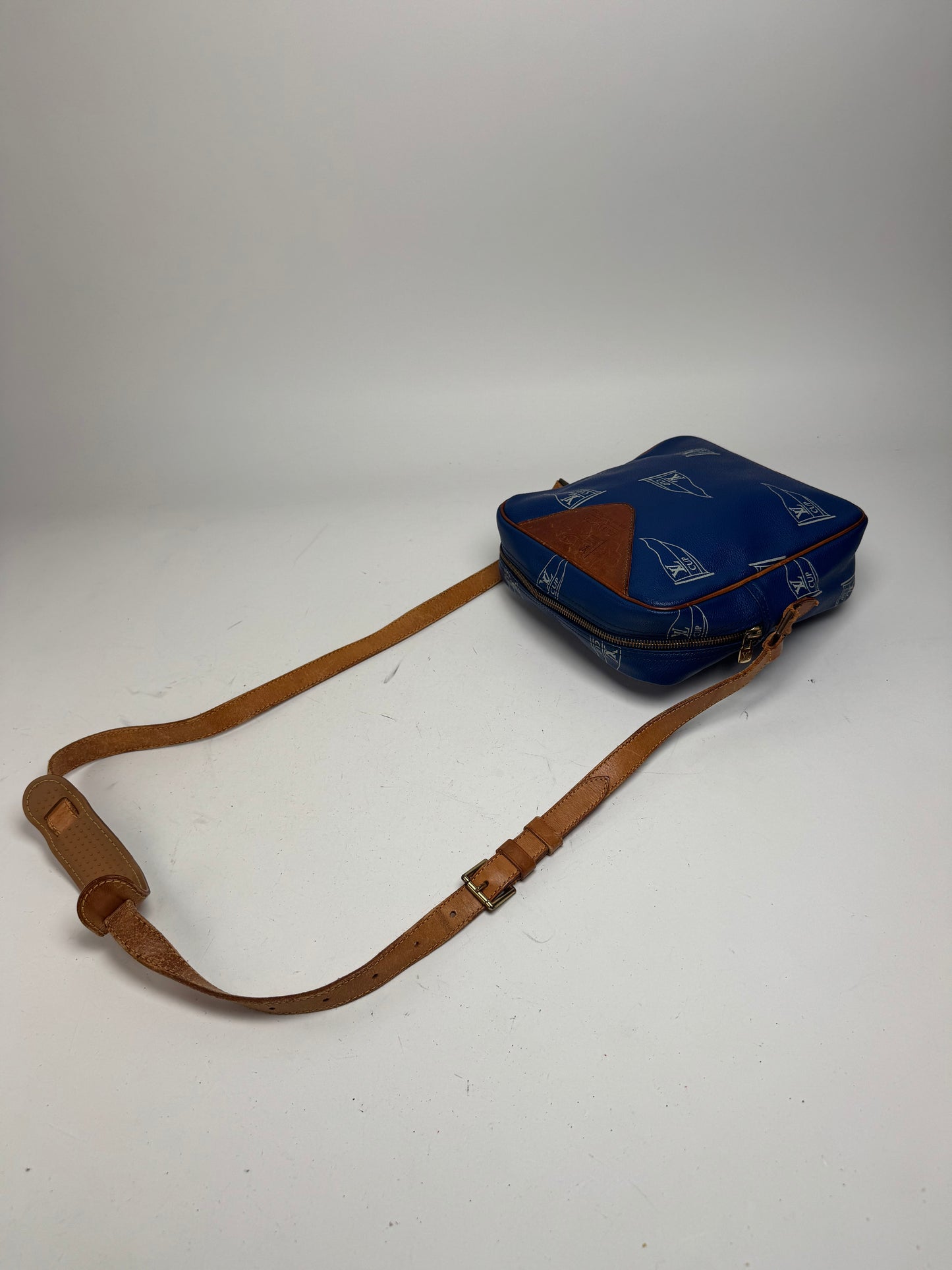 Vintage Louis Vuitton Americas Cup 2000 Leather Crossbody Bag Blue Brown