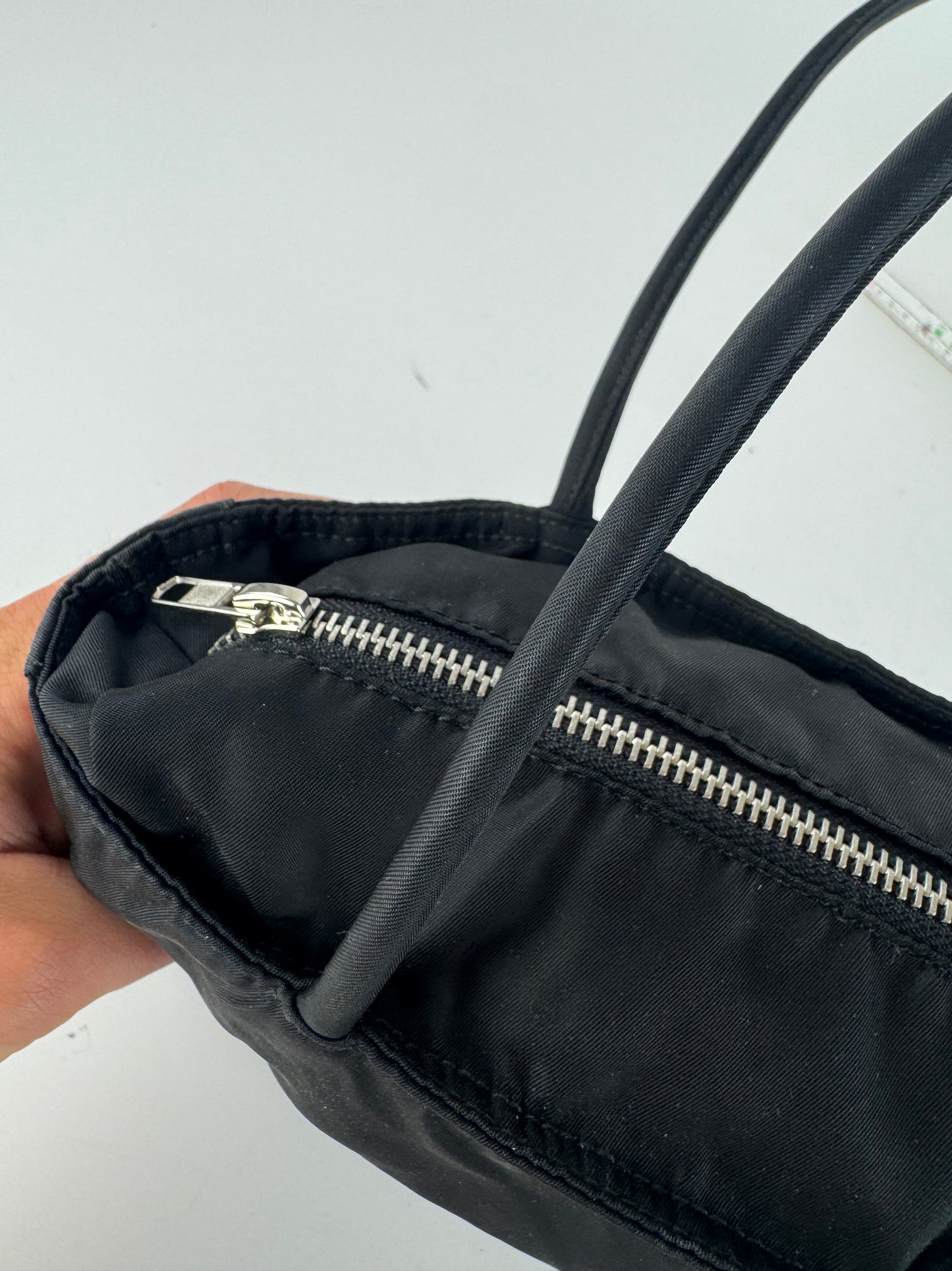 Sac Trangle Prada vintage en cuir polyester noir