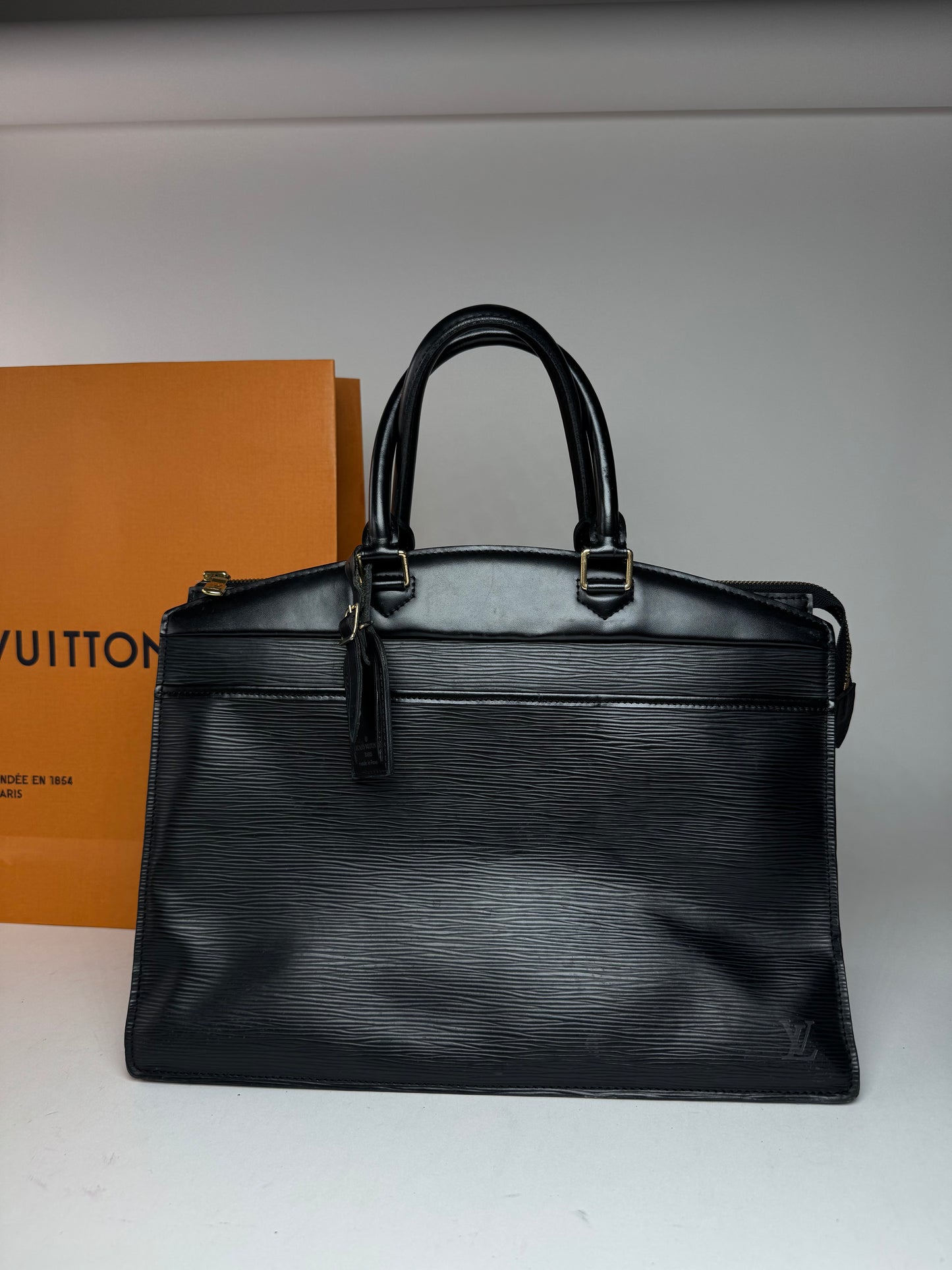 Sac vintage Louis Vuitton Epj en cuir noir