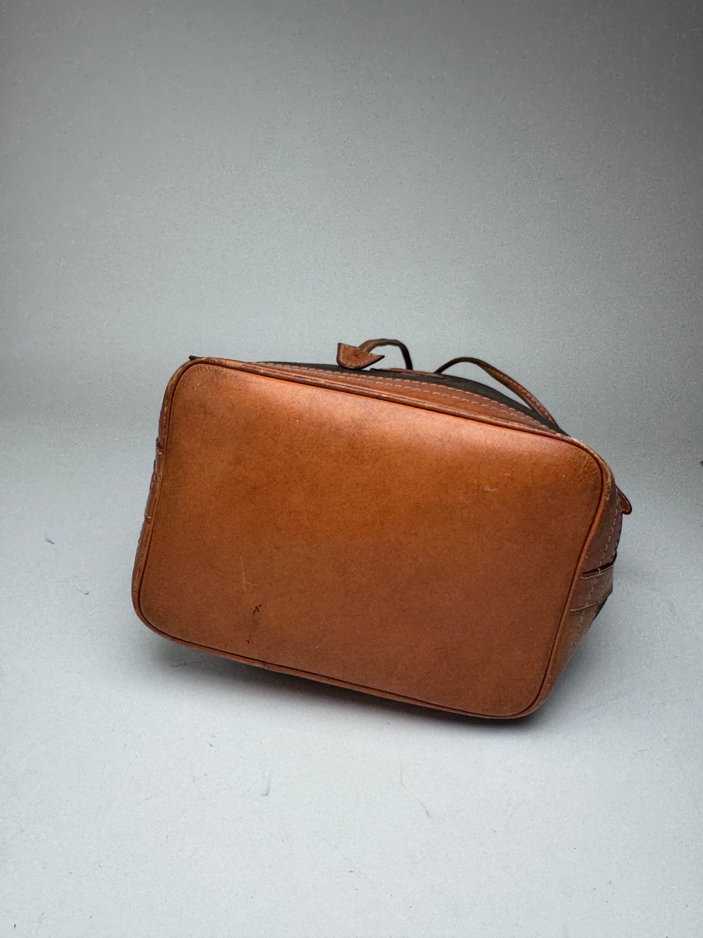 Sac vintage en cuir marron Celine Paris Sac Seau