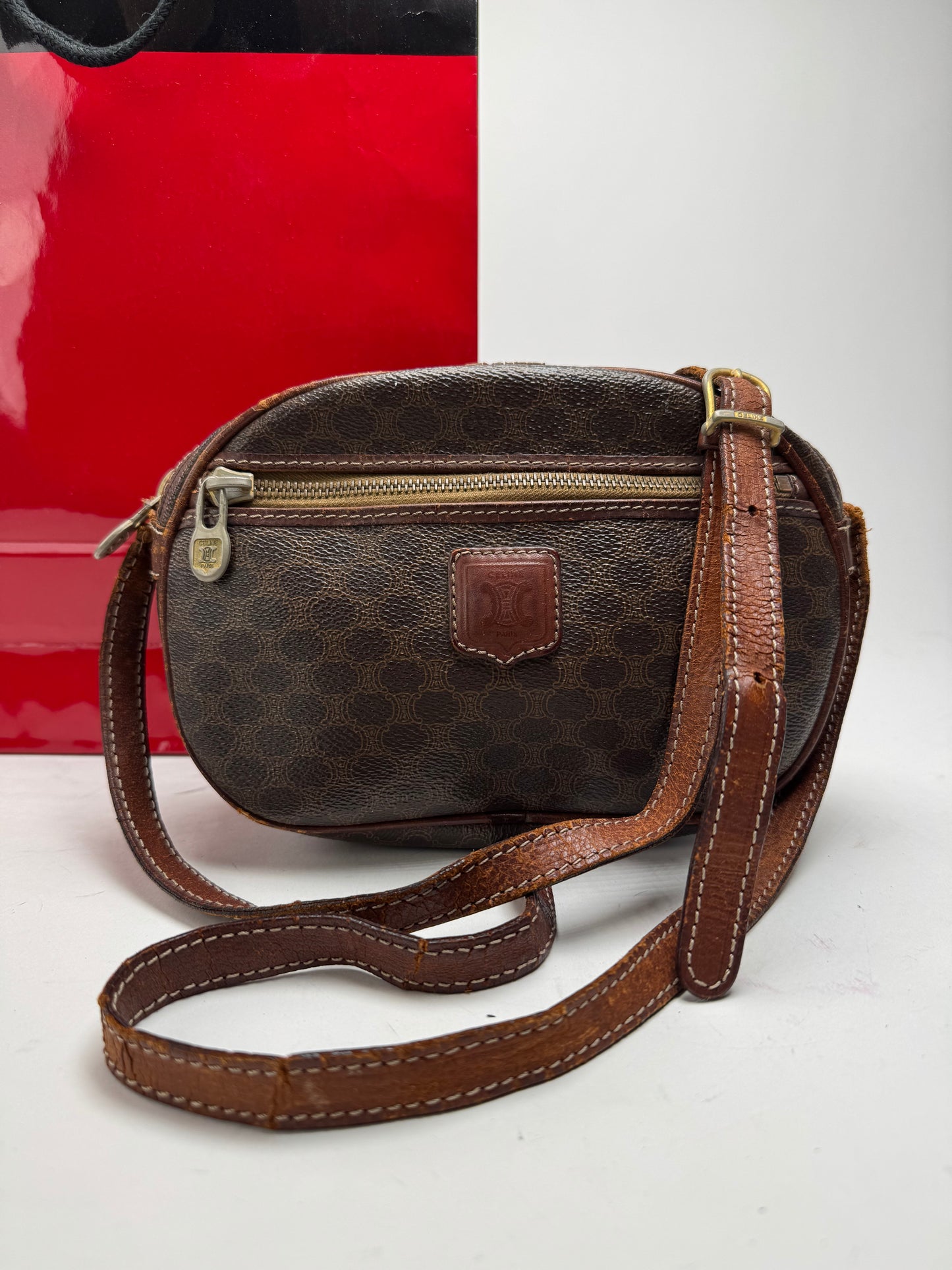 Sac vintage en cuir Celine Triomphe Monogram marron