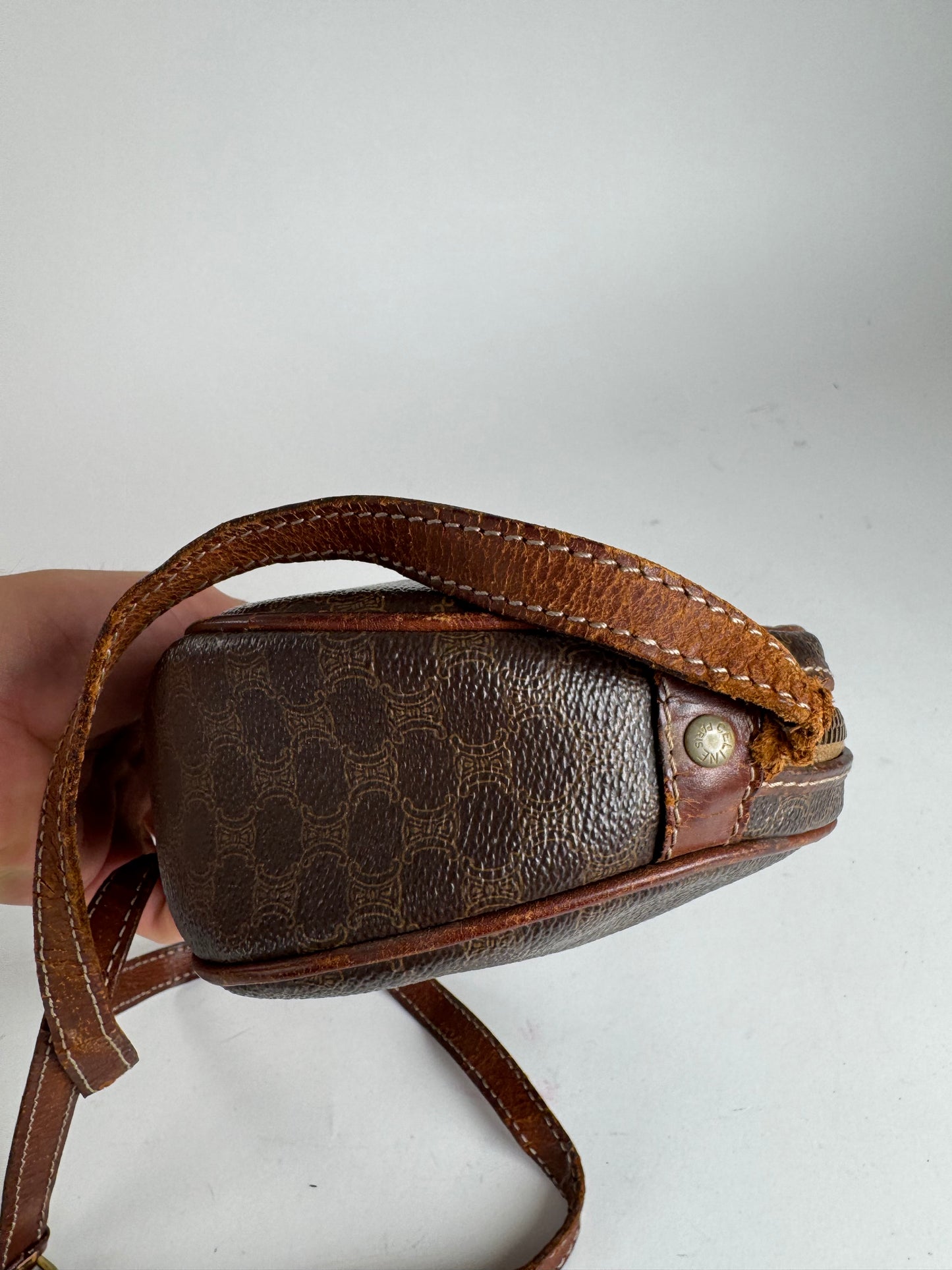 Sac vintage en cuir Celine Triomphe Monogram marron