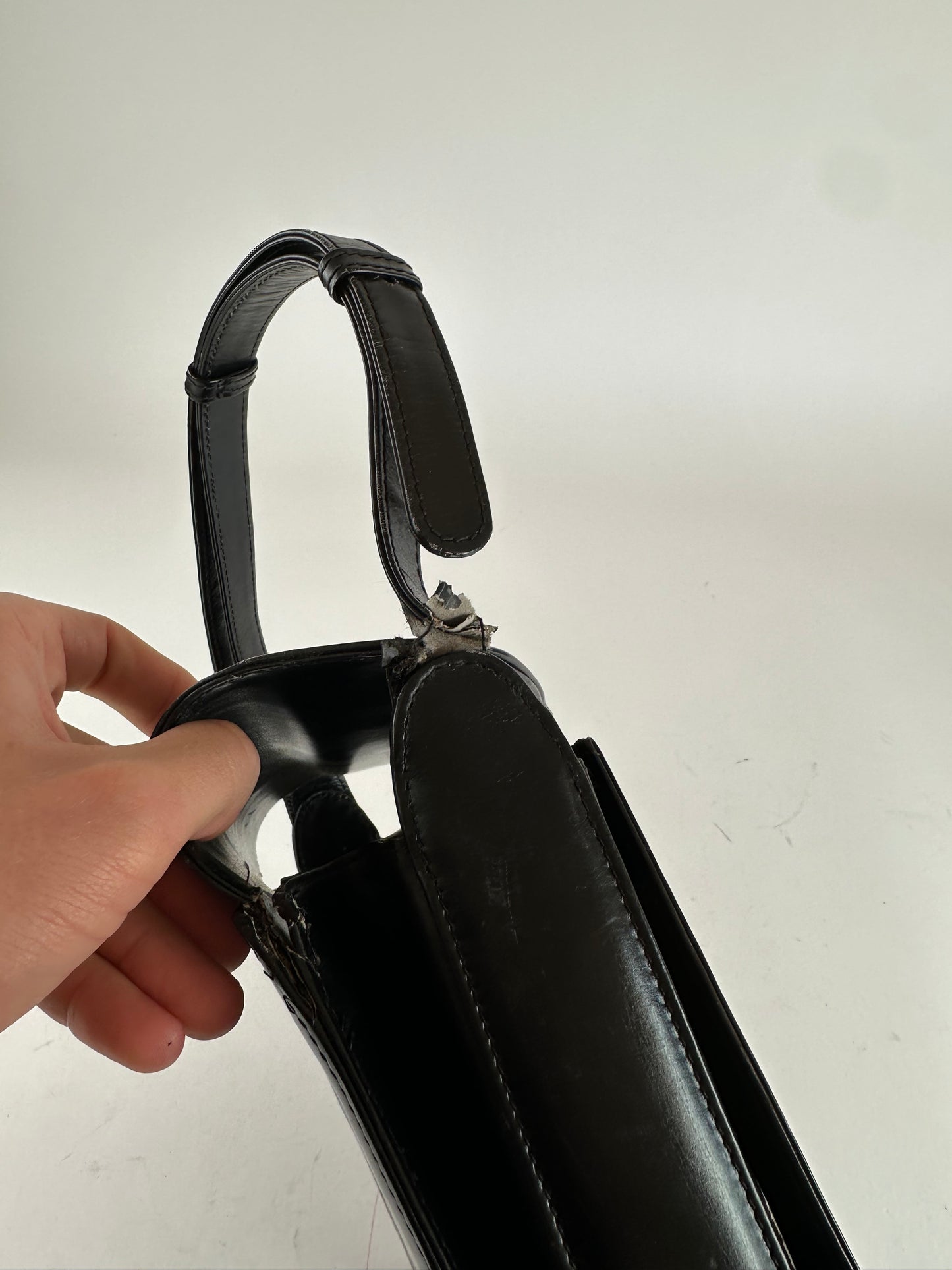 Vintage Gucci Leather G Clasp Flap Shoulder Bag Black