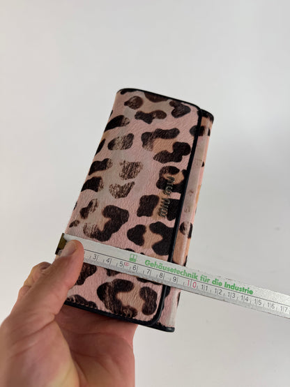 Portefeuille vintage en cuir fourrure Miu Miu noir rose