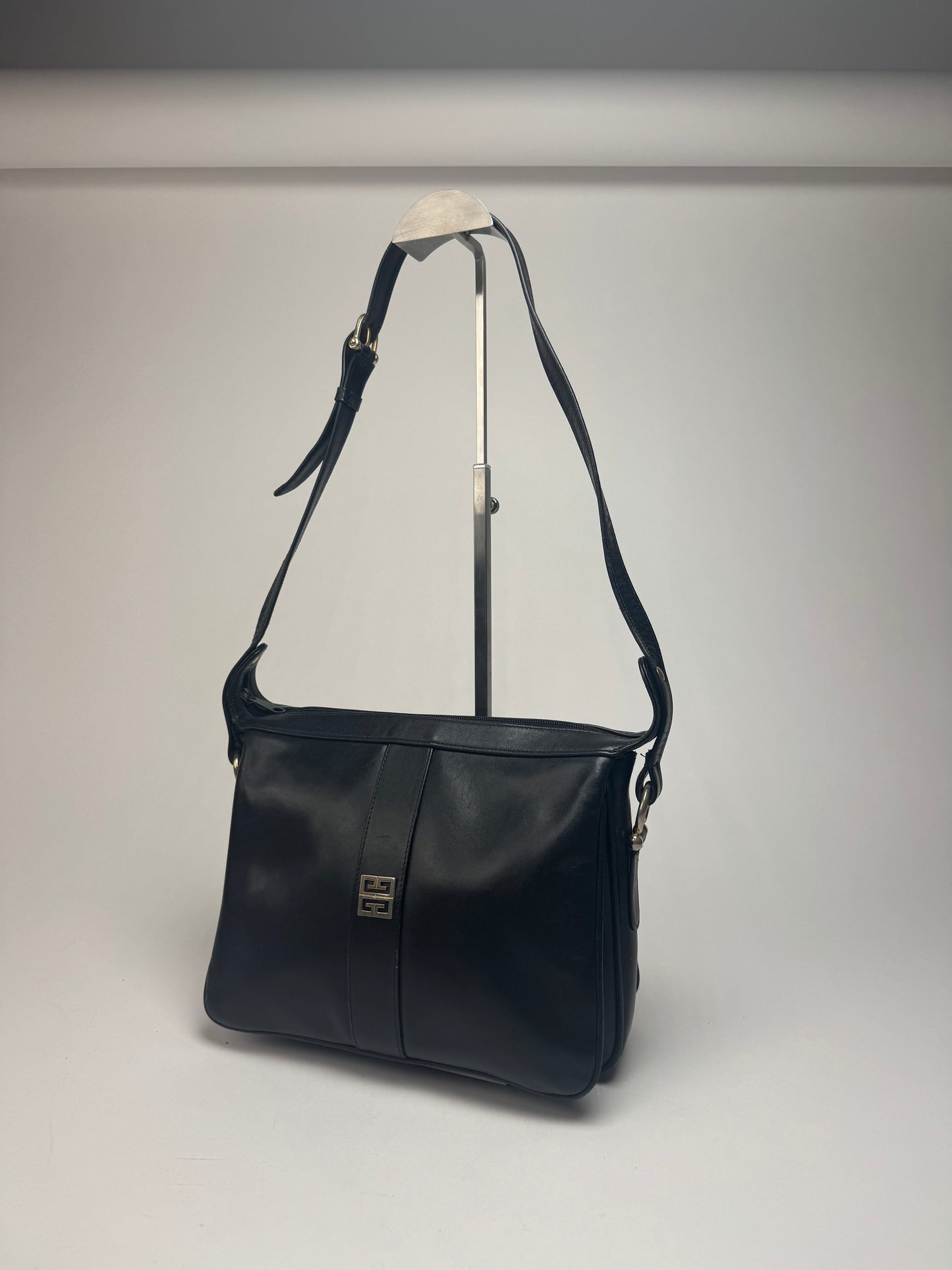 Vintage  Givenchy 4G leather bag black