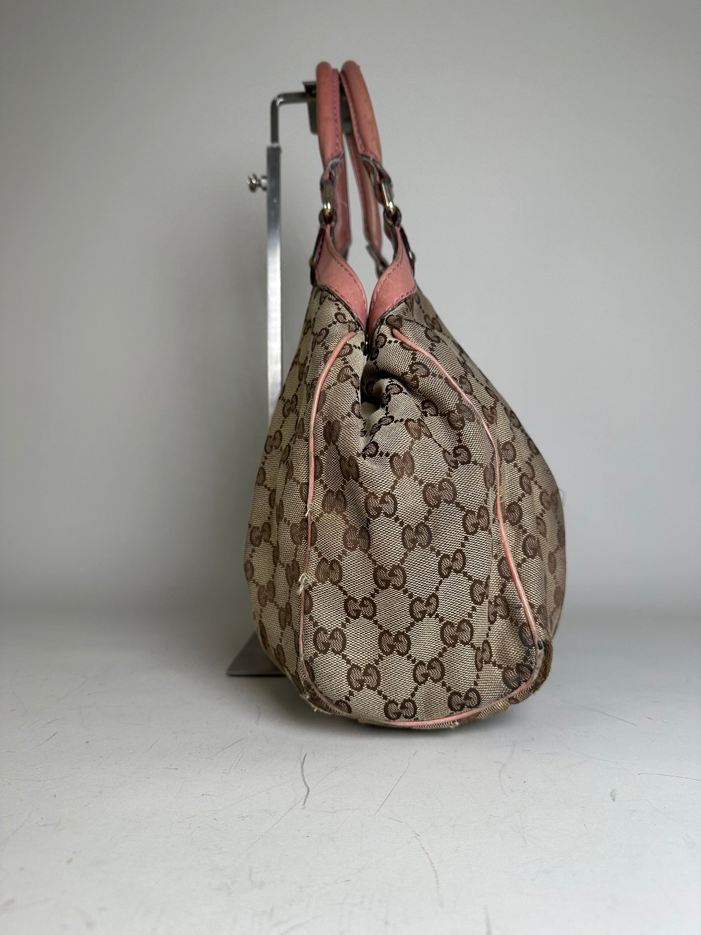 Vintage Gucci GG Supreme Shoulder Bag Beige Brown Gold