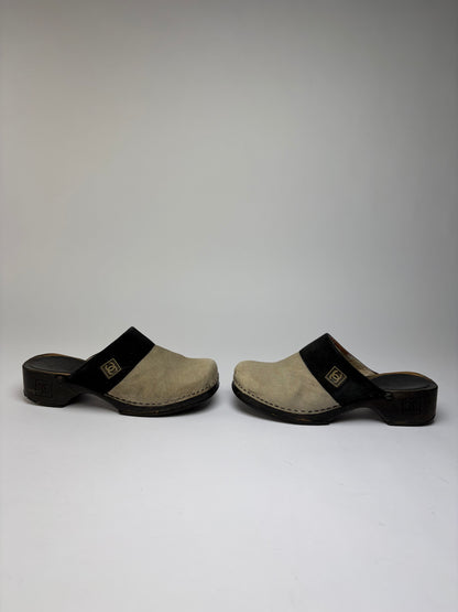 Vintage Chanel Clog Heeled Mules Late 1990s Beige Black EU36